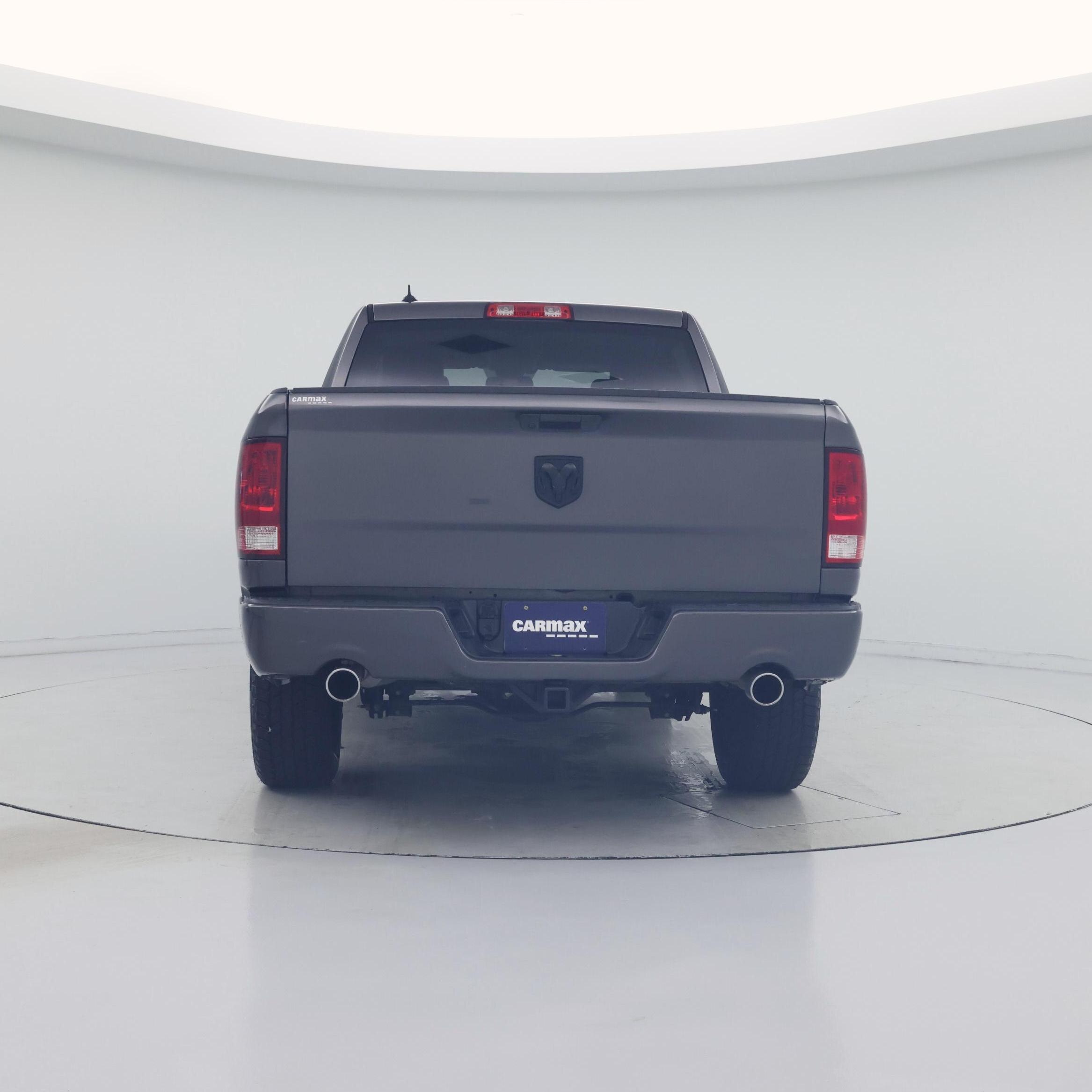 Thumbnail: 2019 RAM 1500 Classic - 6