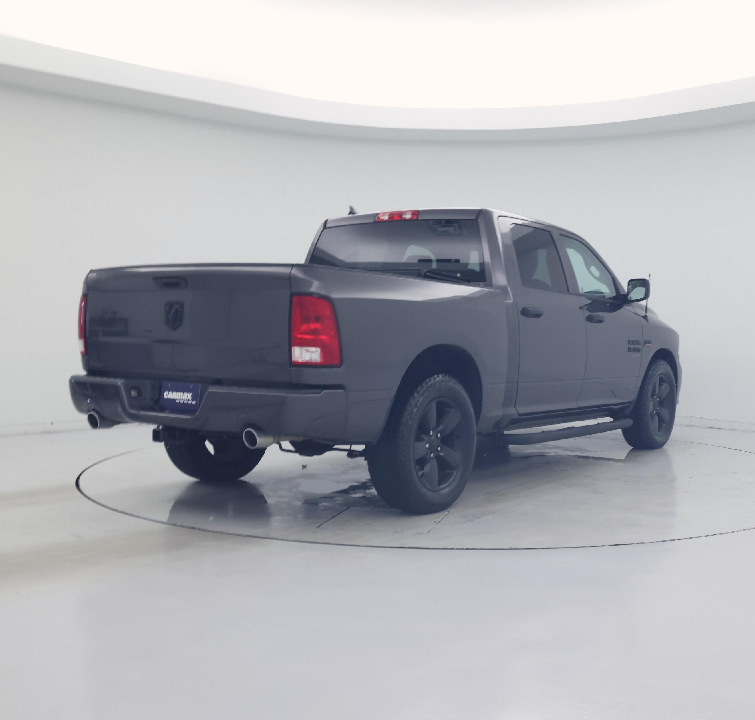 Thumbnail: 2019 RAM 1500 Classic - 8