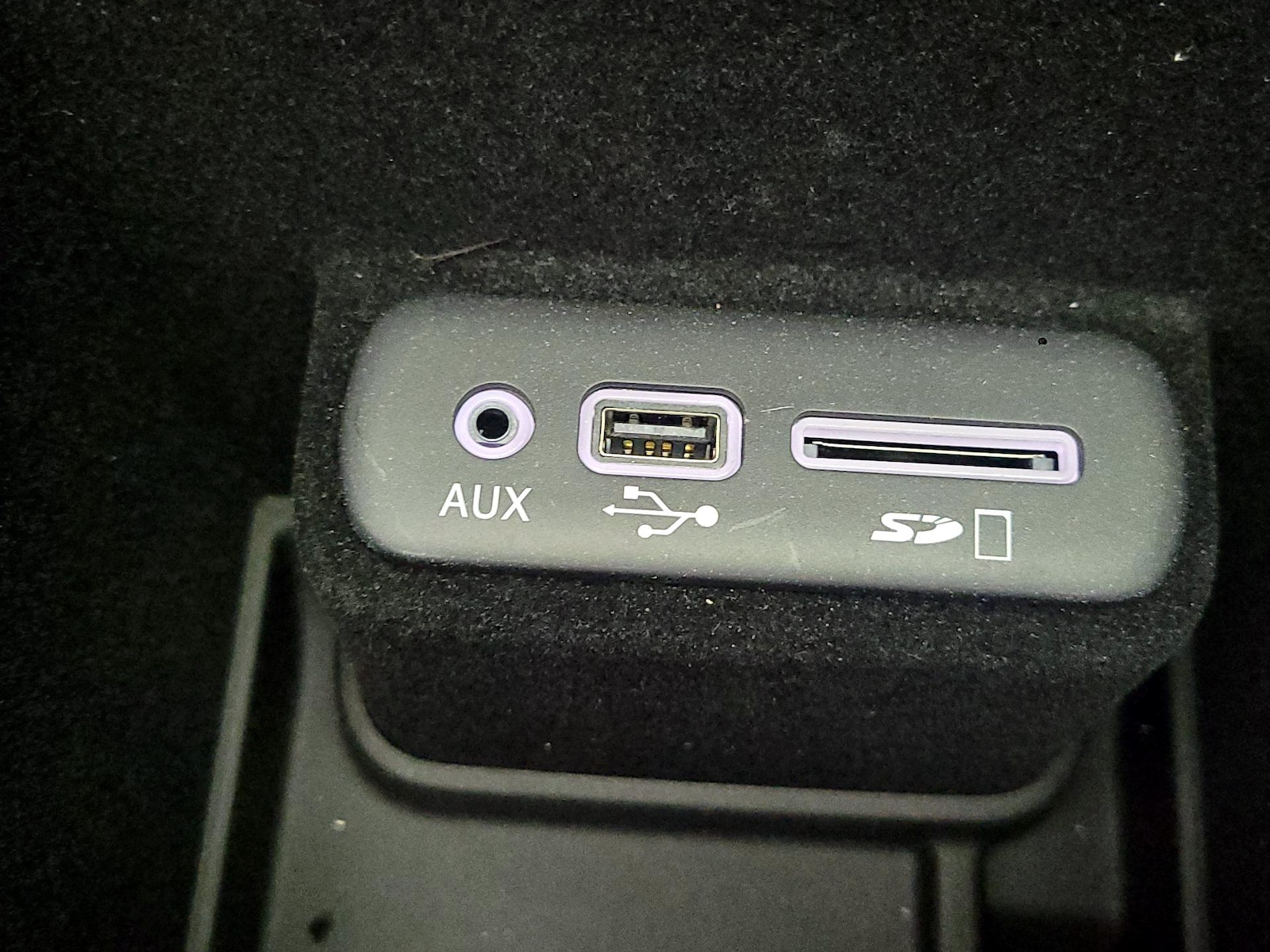2016 Chrysler 300 C - Photo 19