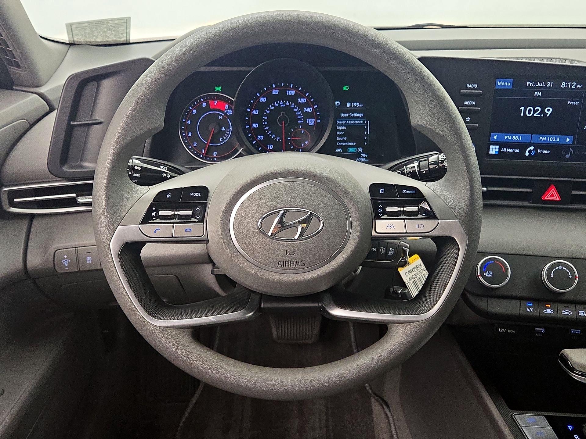 Thumbnail: 2023 Hyundai Elantra - 10