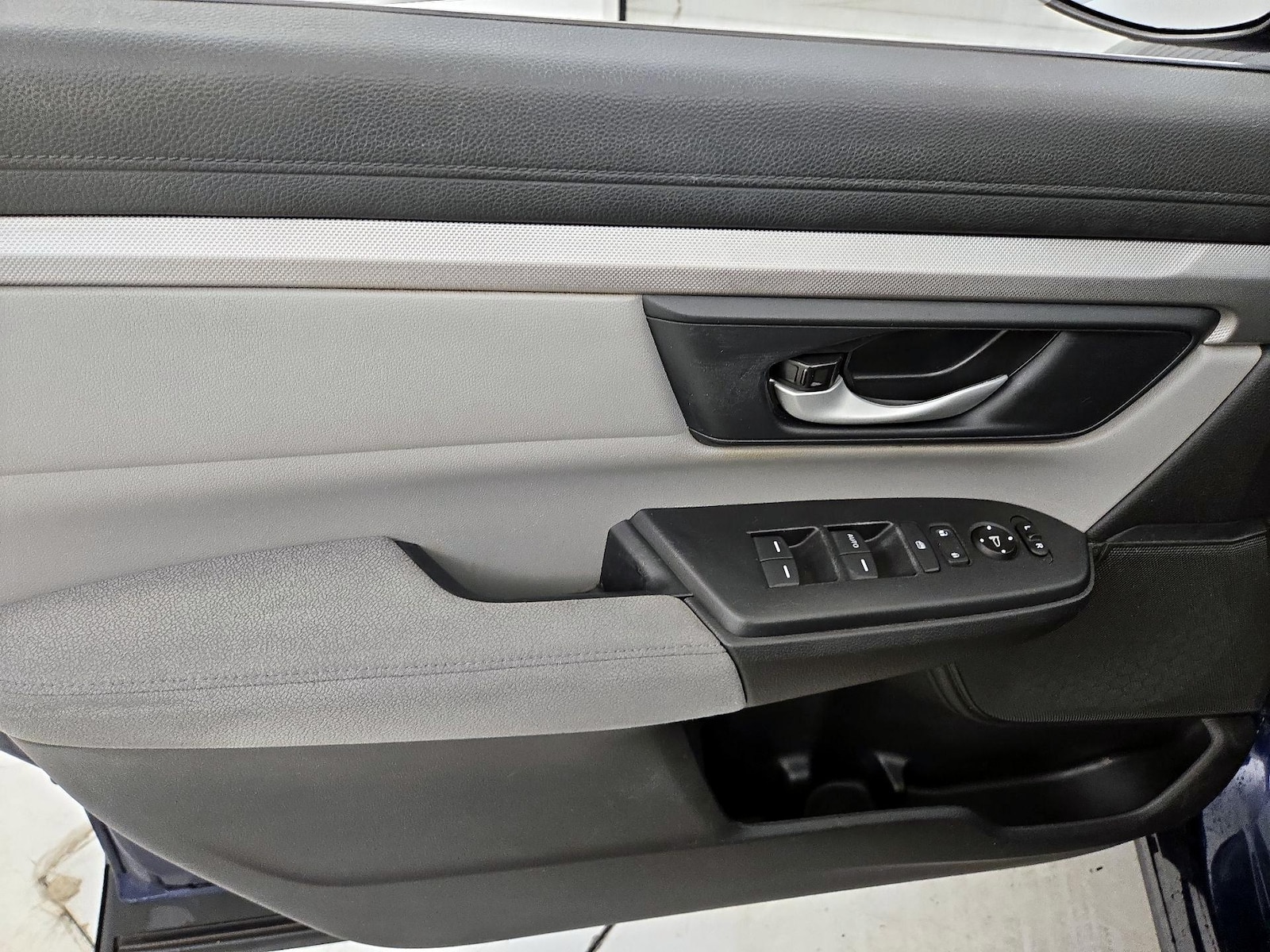 2020 Honda CR-V LX - Photo 13