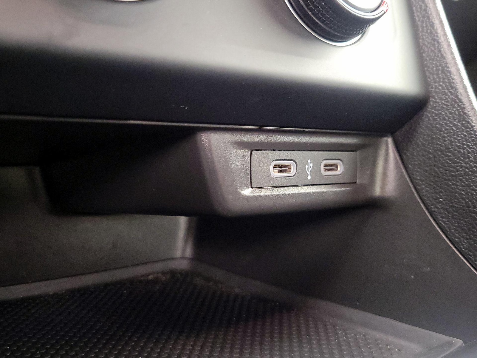 2024 Volkswagen Jetta Sport - Photo 19