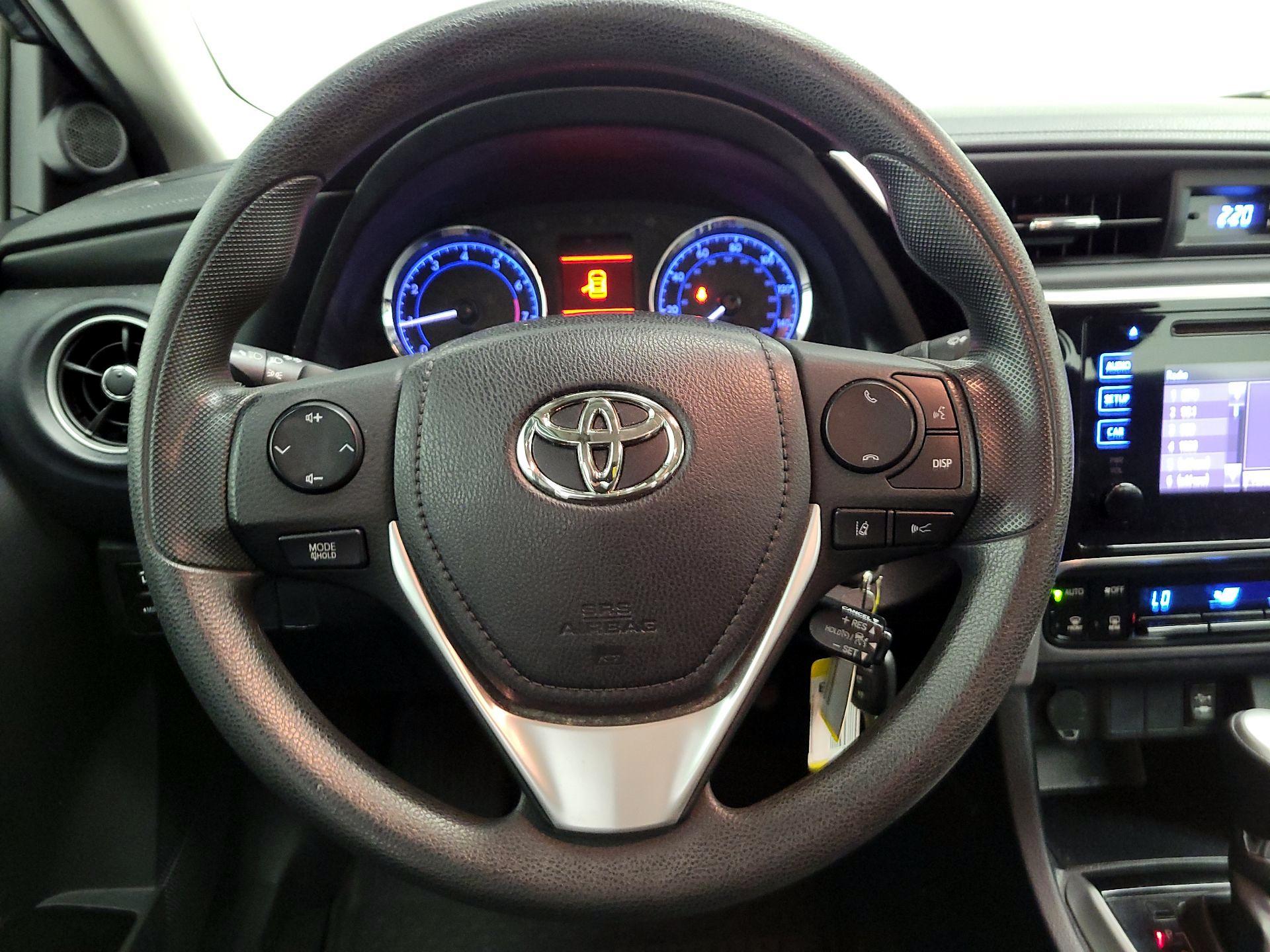 Thumbnail: 2018 Toyota Corolla - 10