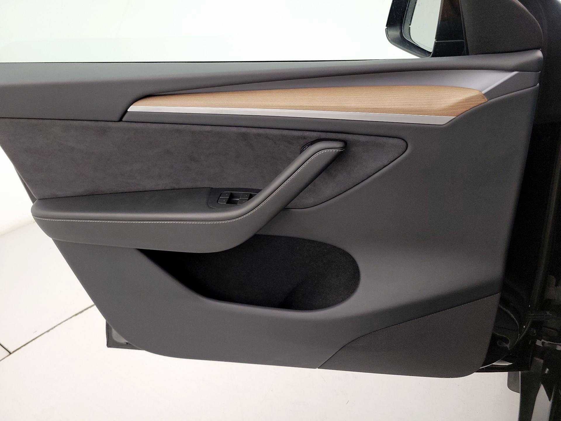Thumbnail: 2024 Tesla Model Y - 12