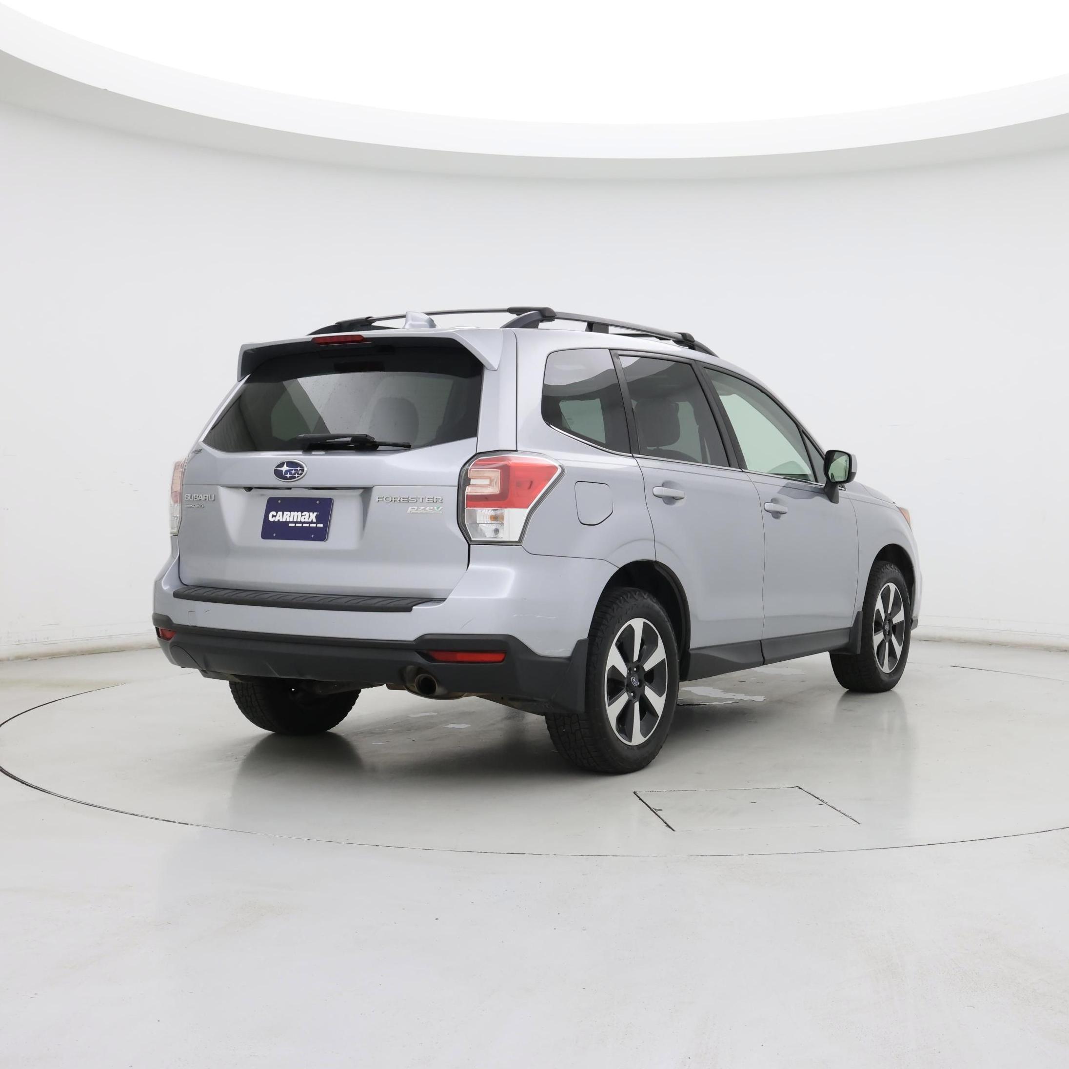Thumbnail: 2017 Subaru Forester - 8