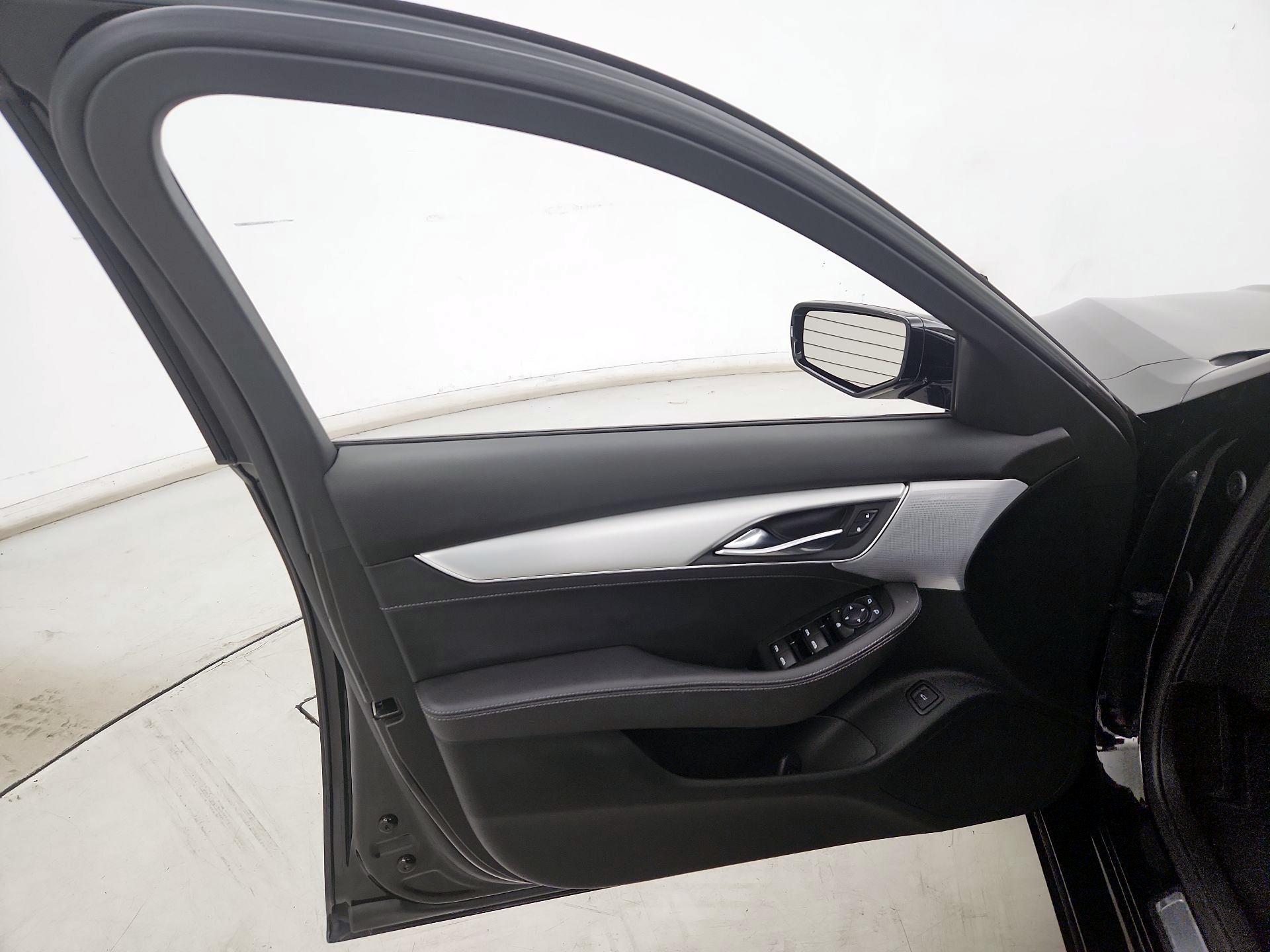 Thumbnail: 2021 Cadillac CT5 - 12