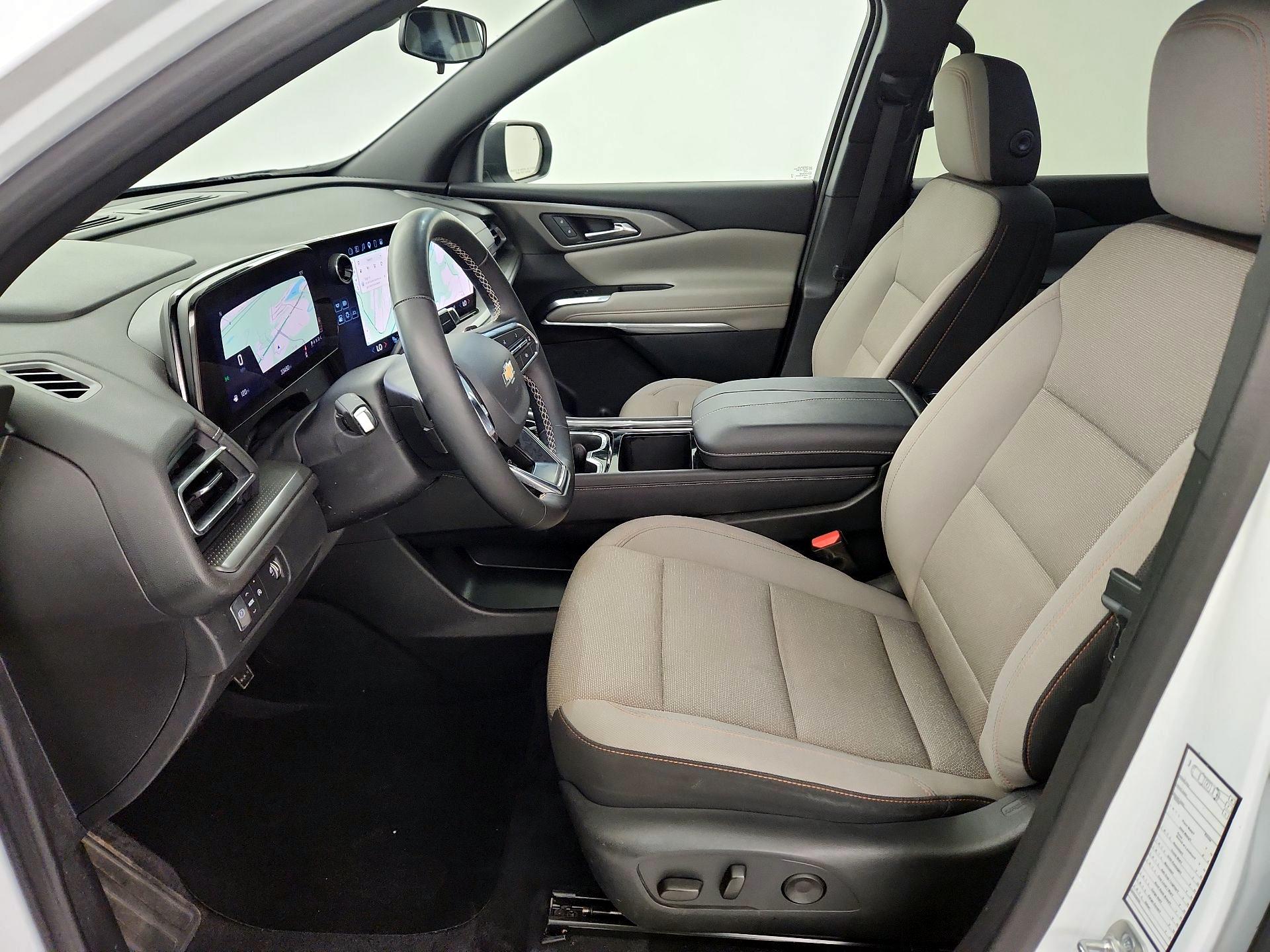 Thumbnail: 2025 Chevrolet Traverse - 9