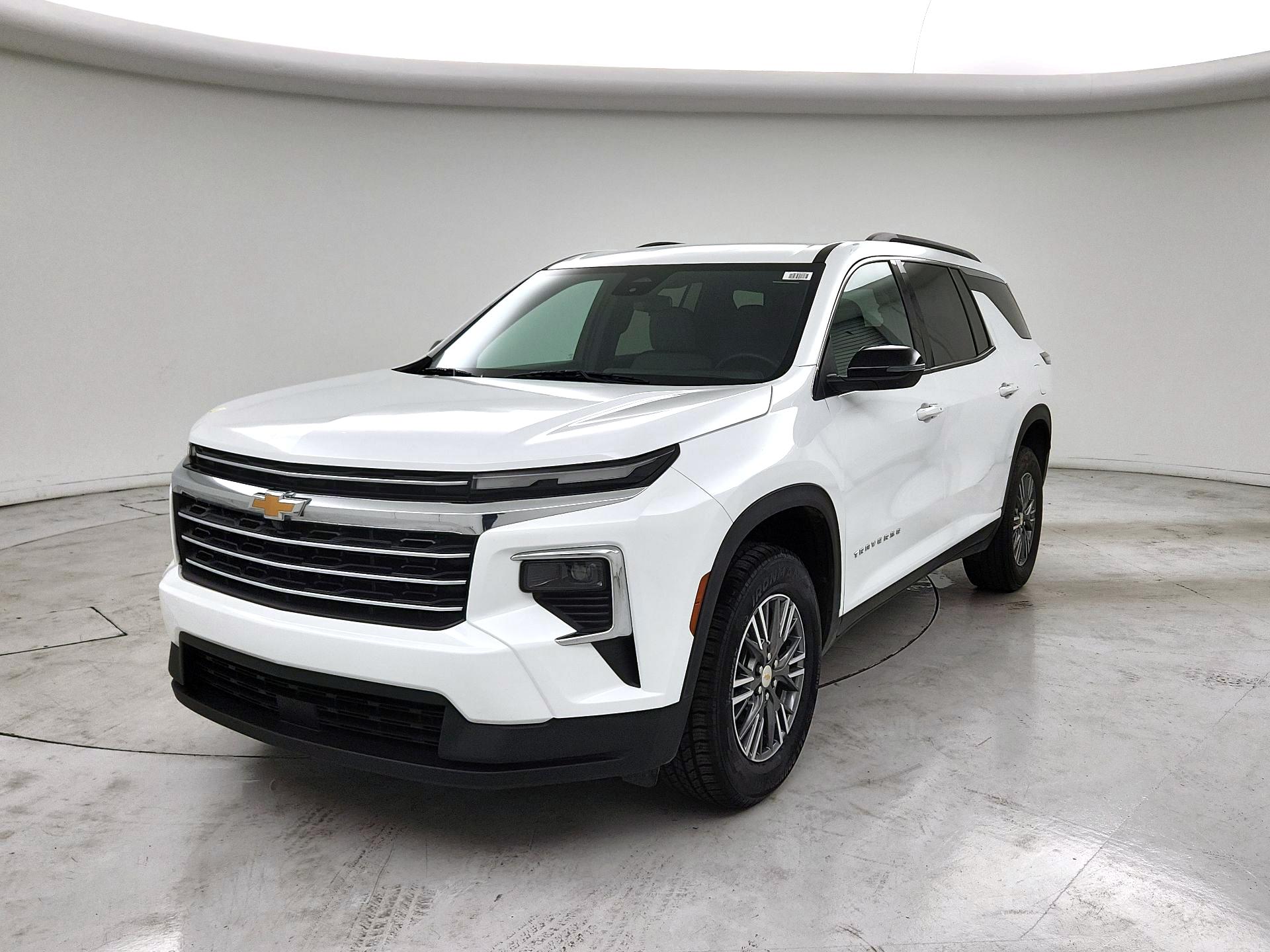 Thumbnail: 2025 Chevrolet Traverse - 3