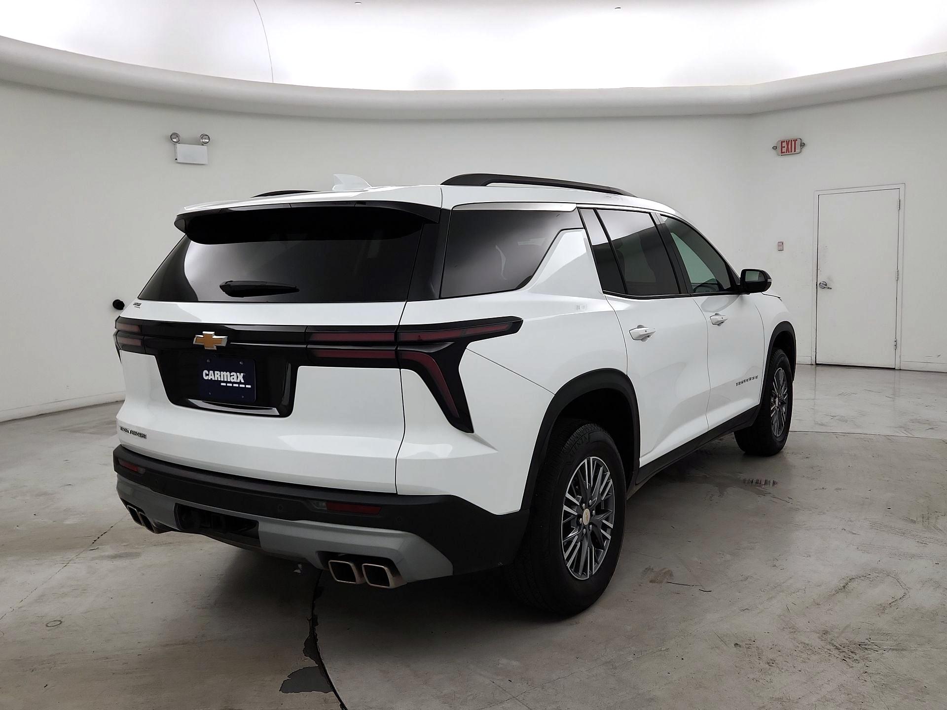 Thumbnail: 2025 Chevrolet Traverse - 5