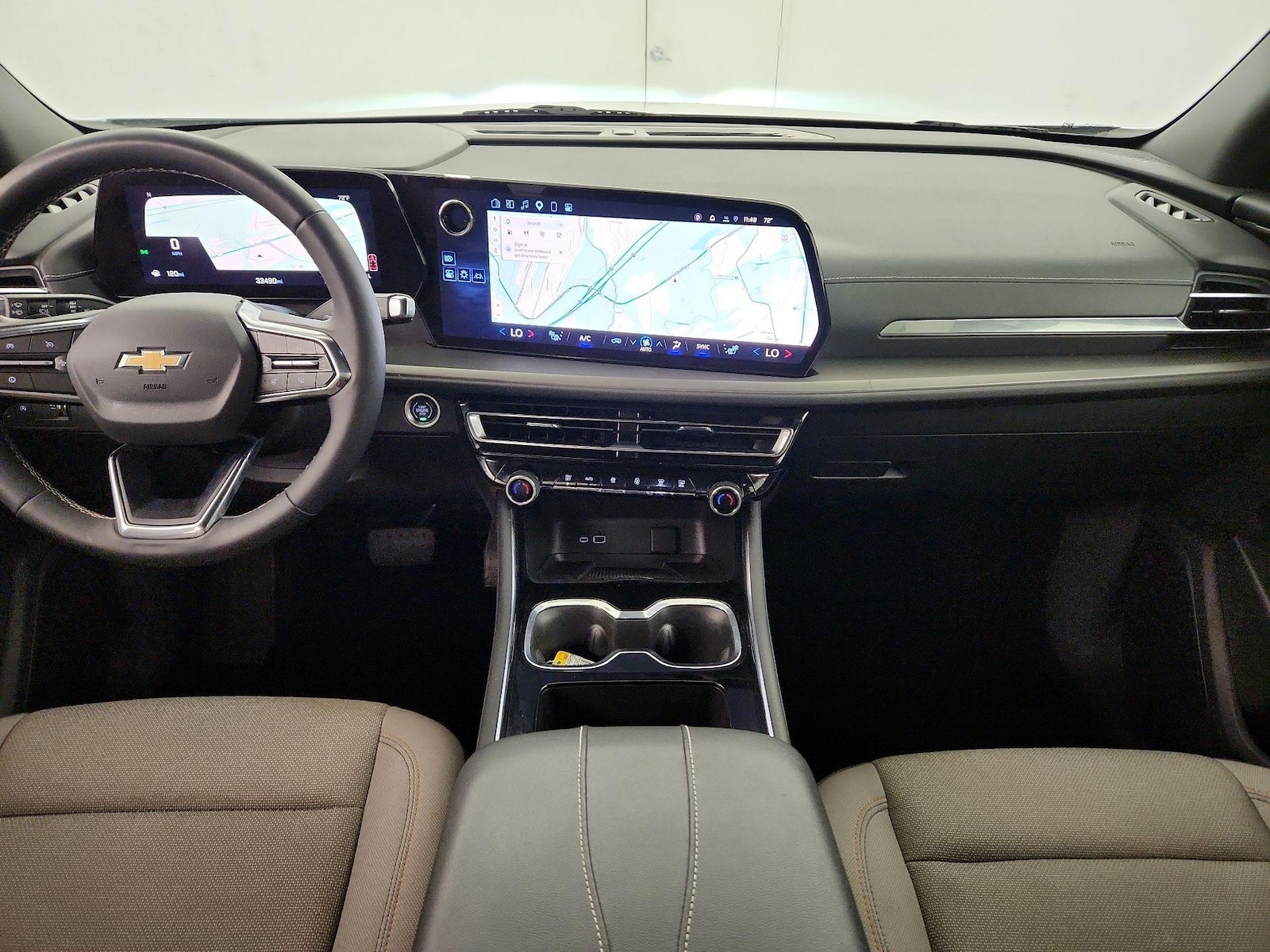 2025 Chevrolet Traverse LT - Photo 8