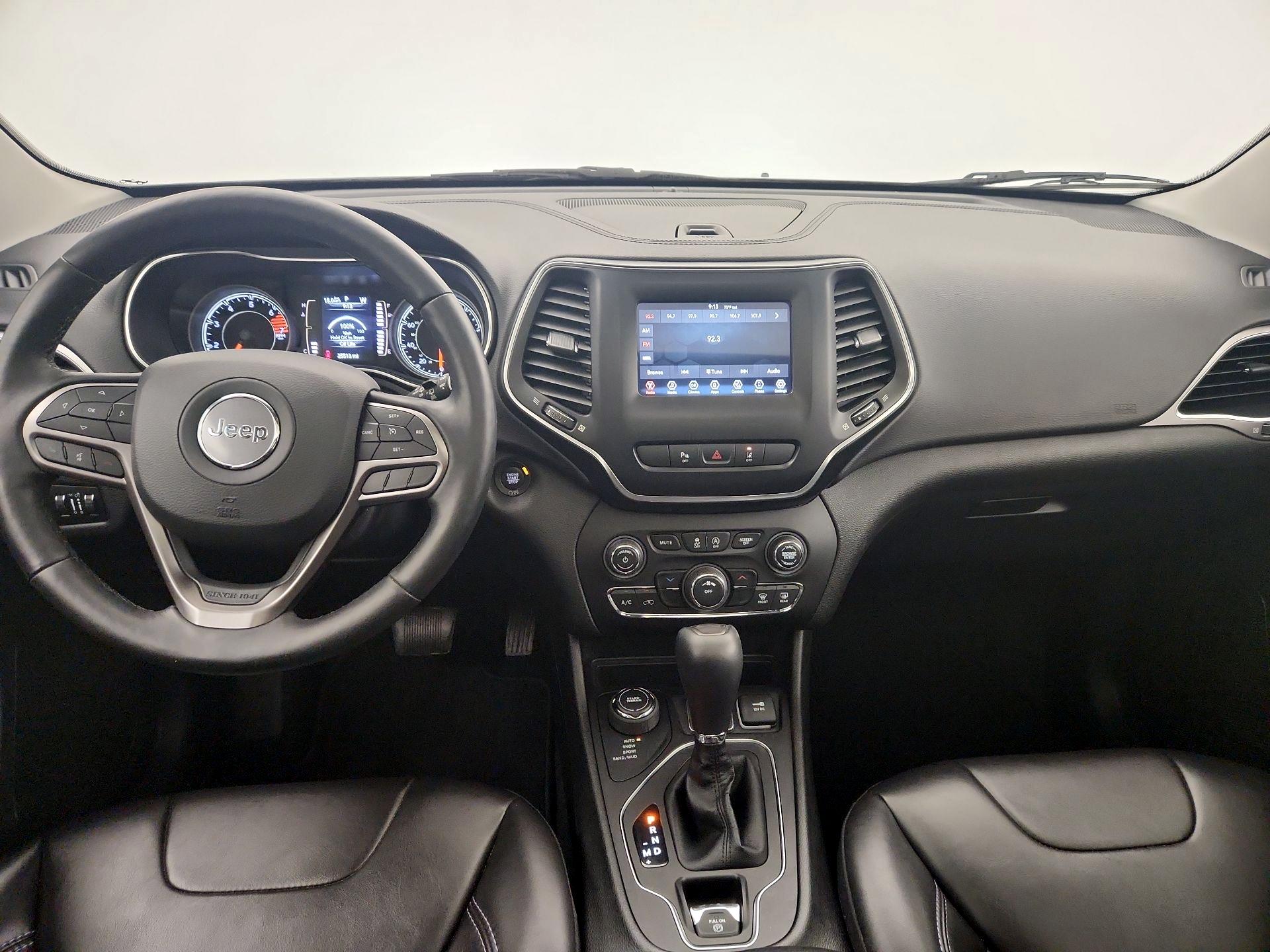 Thumbnail: 2021 Jeep Cherokee - 8