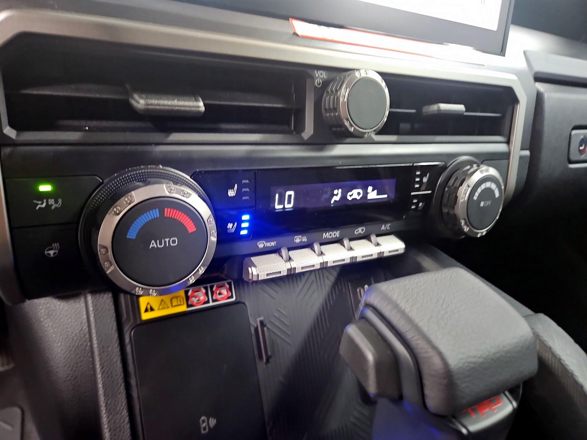 Thumbnail: 2025 Toyota 4Runner - 16