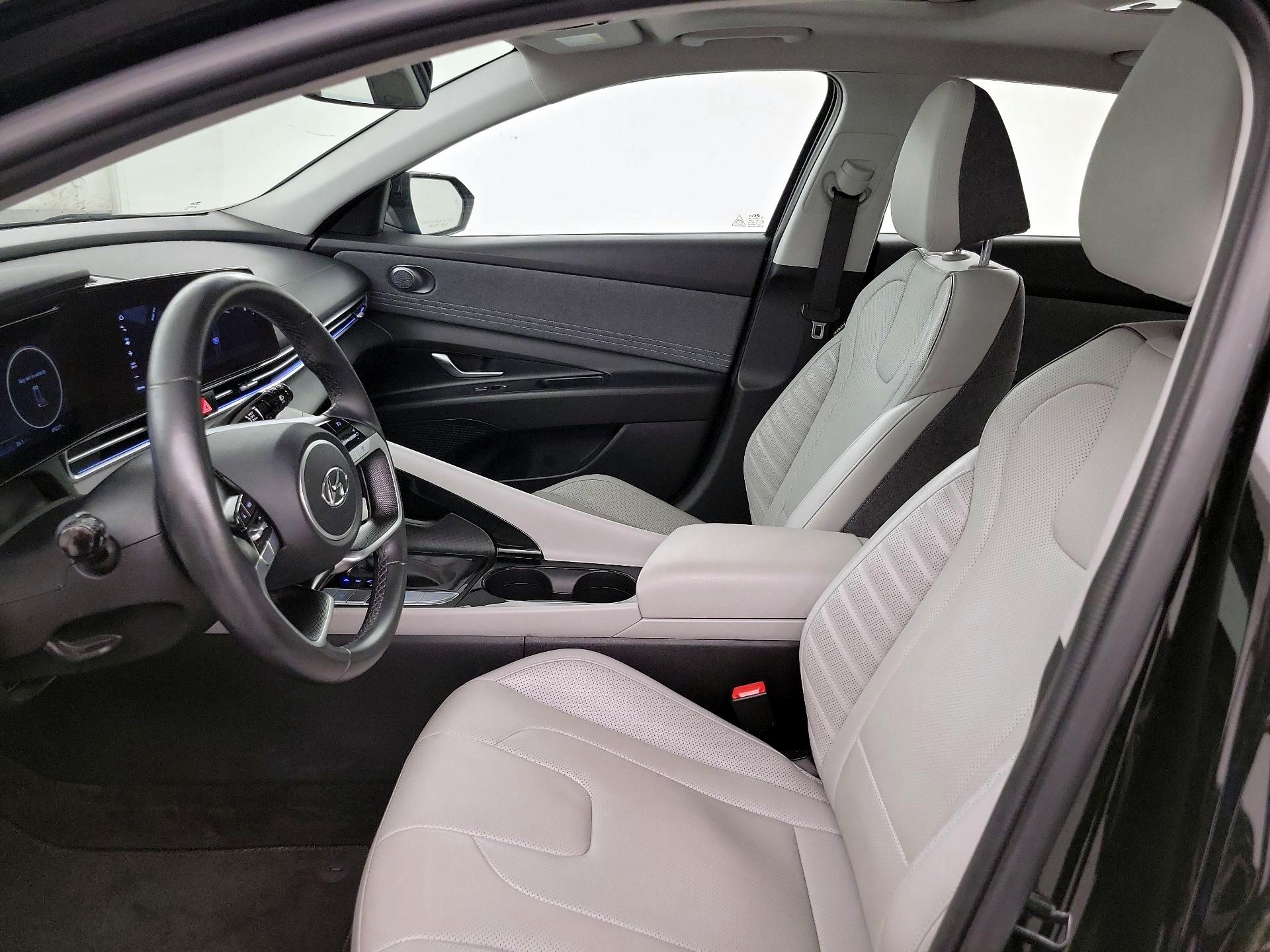 Thumbnail: 2023 Hyundai Elantra - 9