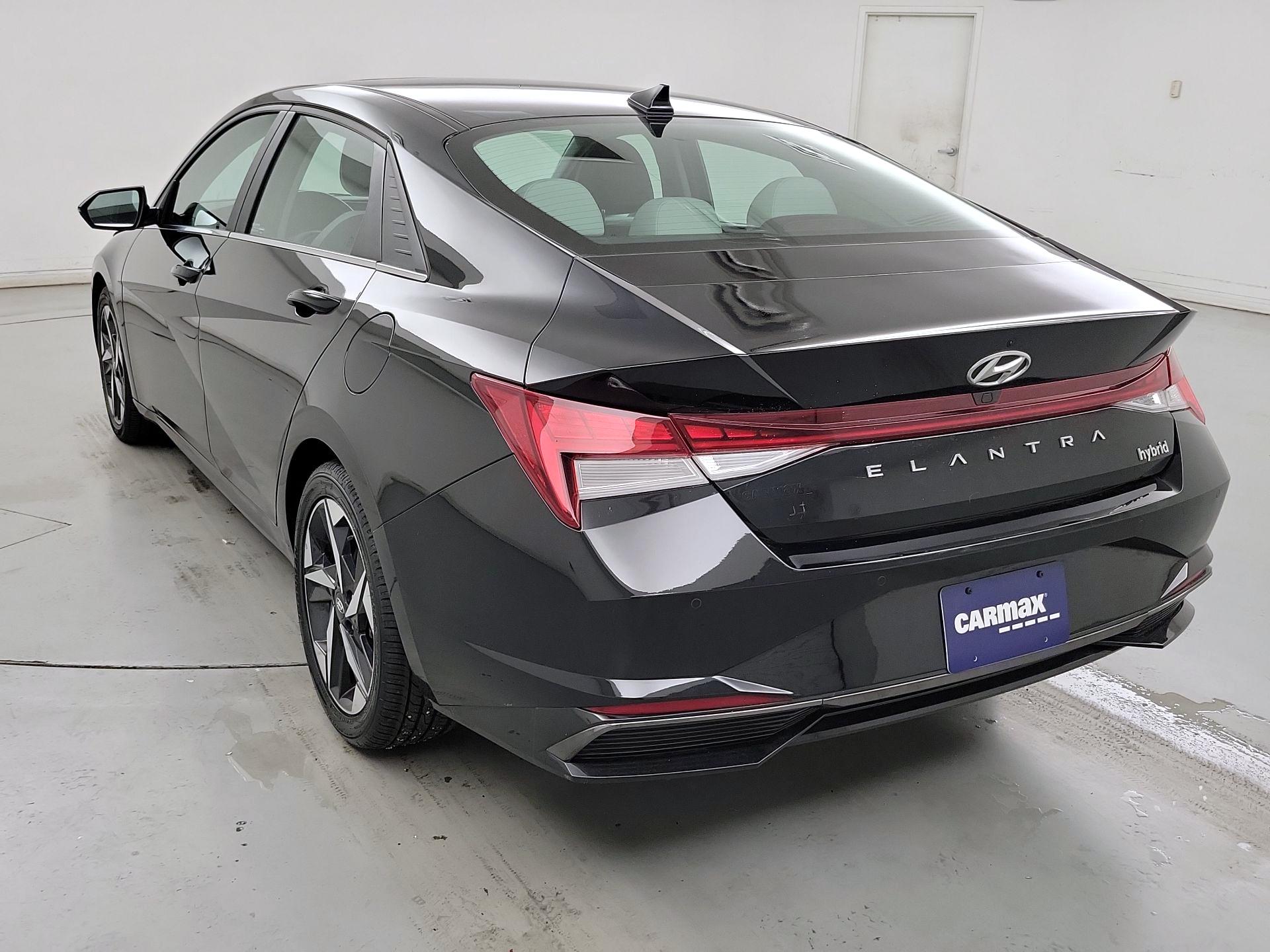 Thumbnail: 2023 Hyundai Elantra - 7