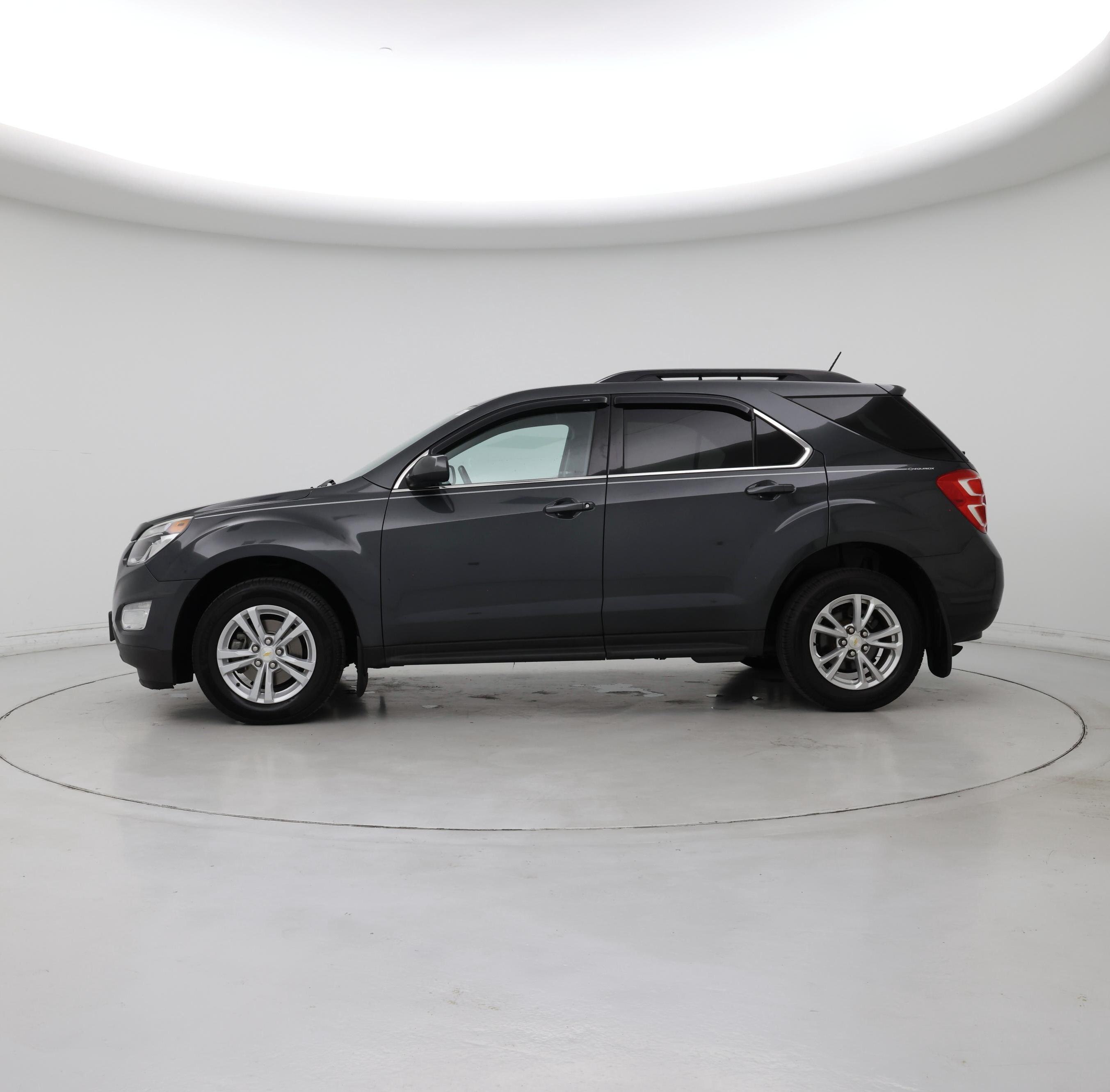 Thumbnail: 2017 Chevrolet Equinox - 3
