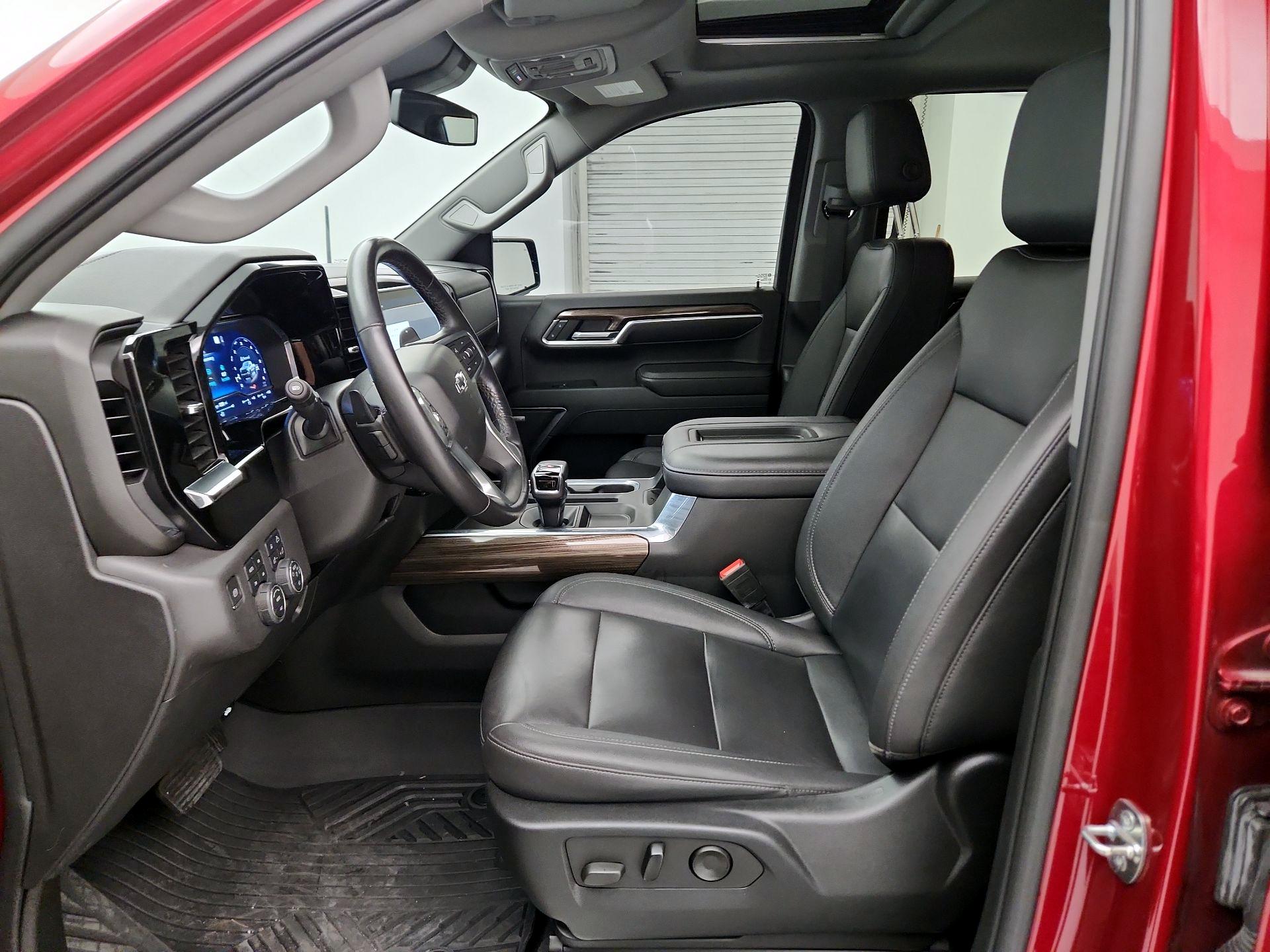 Thumbnail: 2022 Chevrolet Silverado 1500 - 11