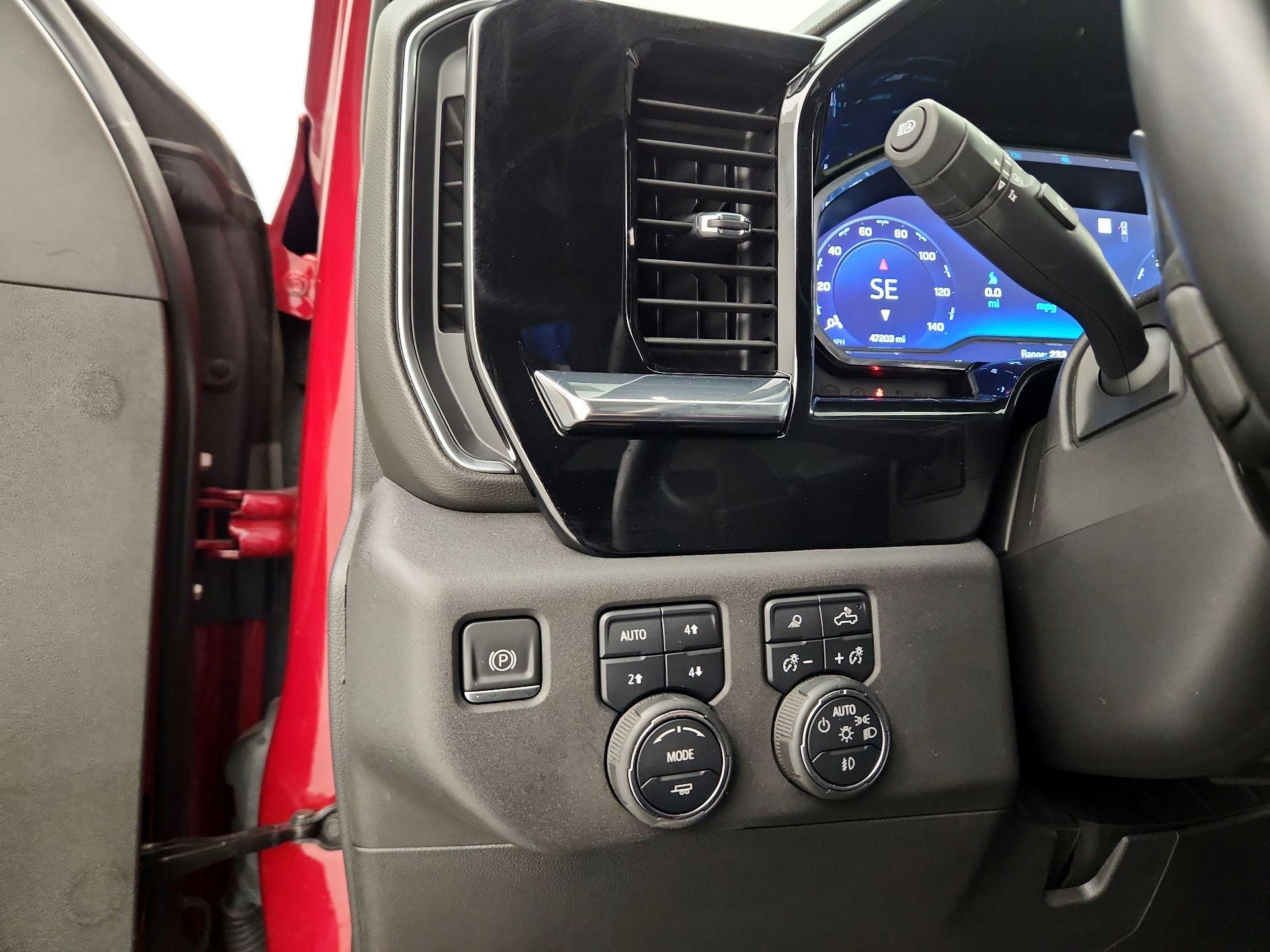 Thumbnail: 2022 Chevrolet Silverado 1500 - 13