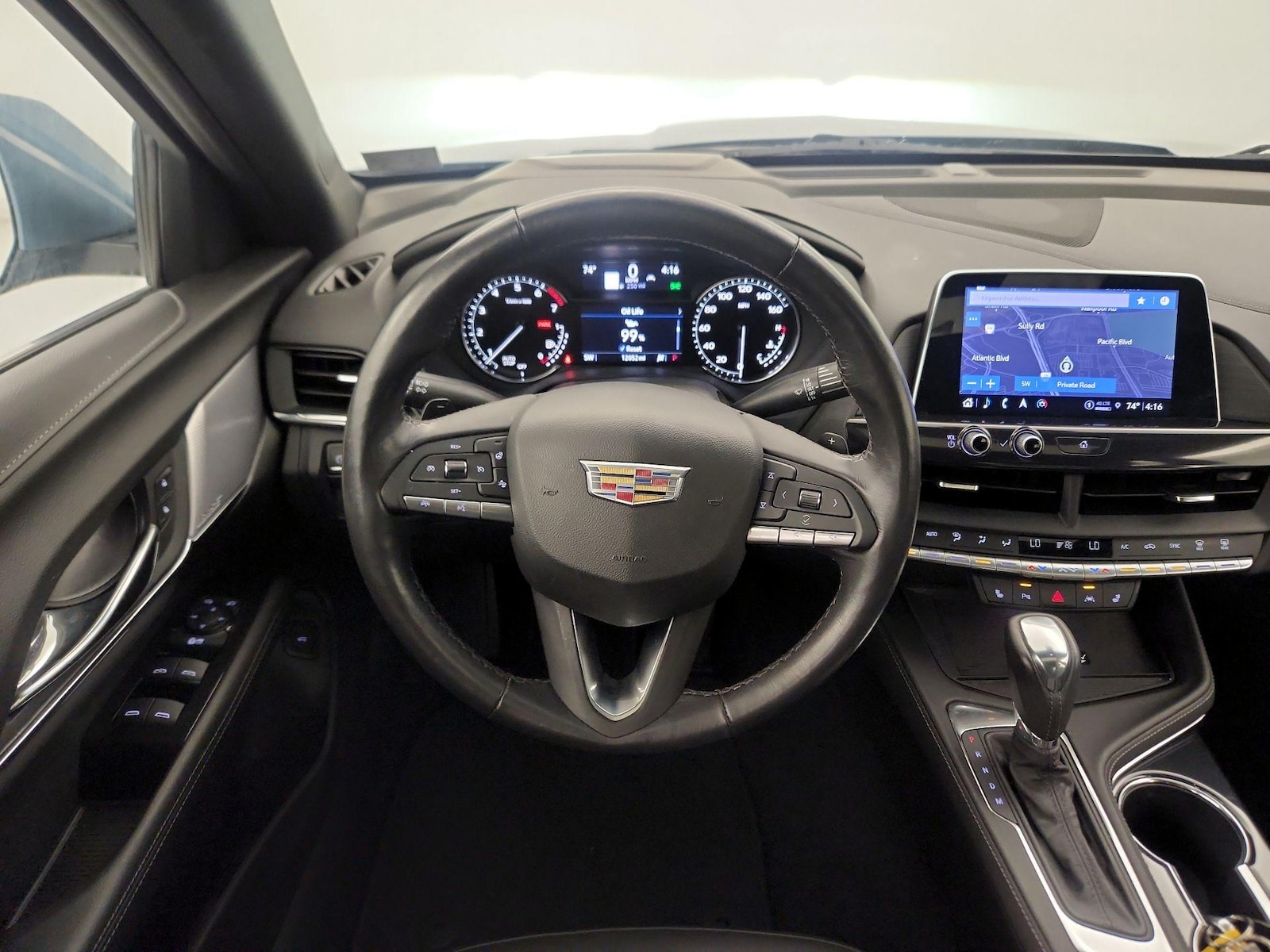 2024 Cadillac CT4 Luxury - Photo 11