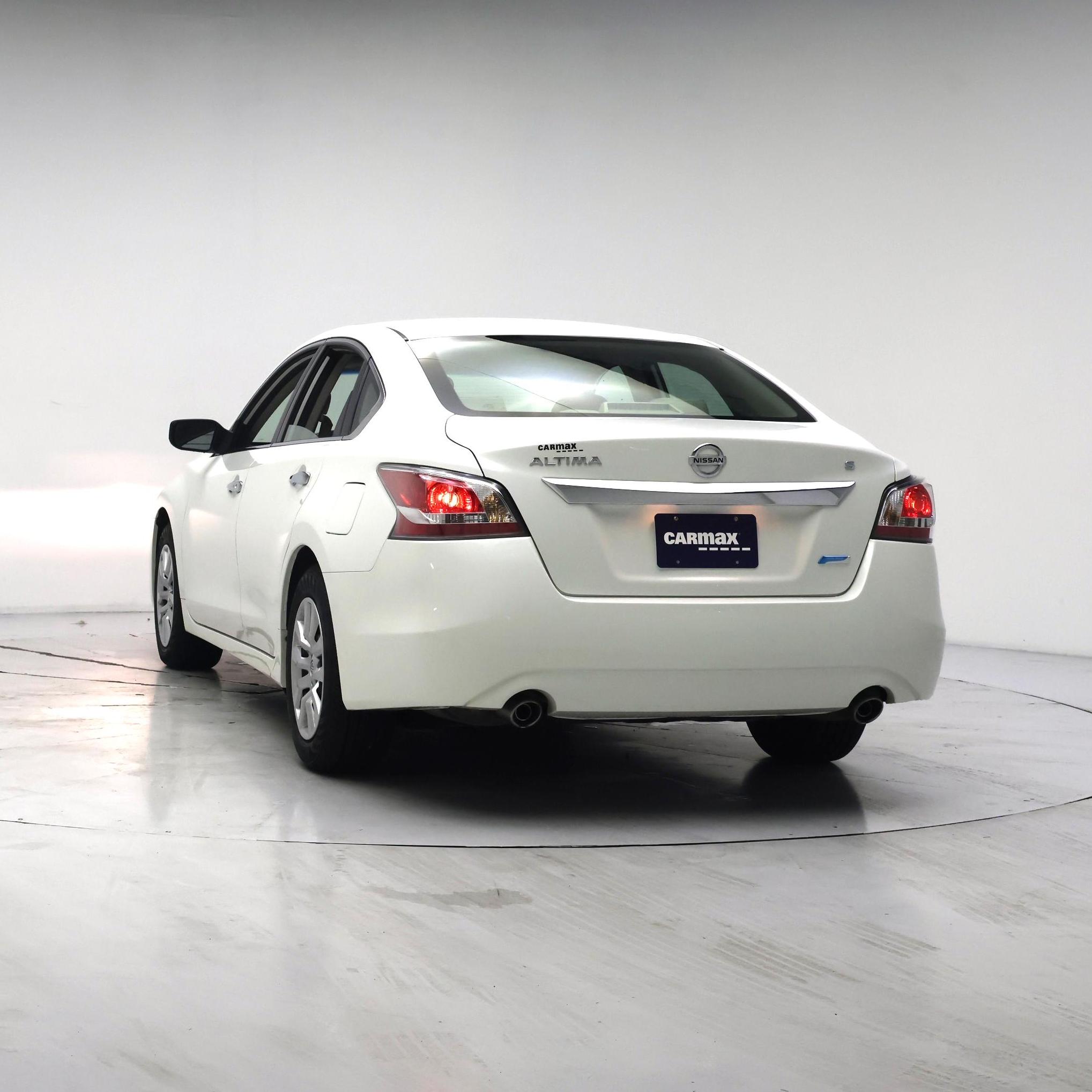 Thumbnail: 2014 Nissan Altima - 6