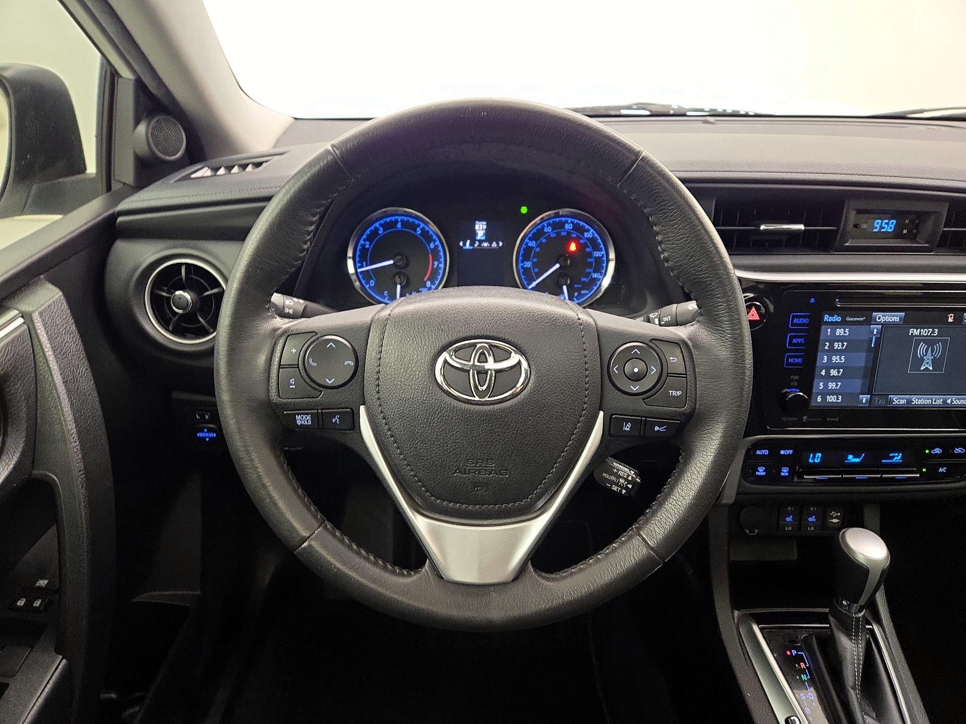 Thumbnail: 2018 Toyota Corolla - 10
