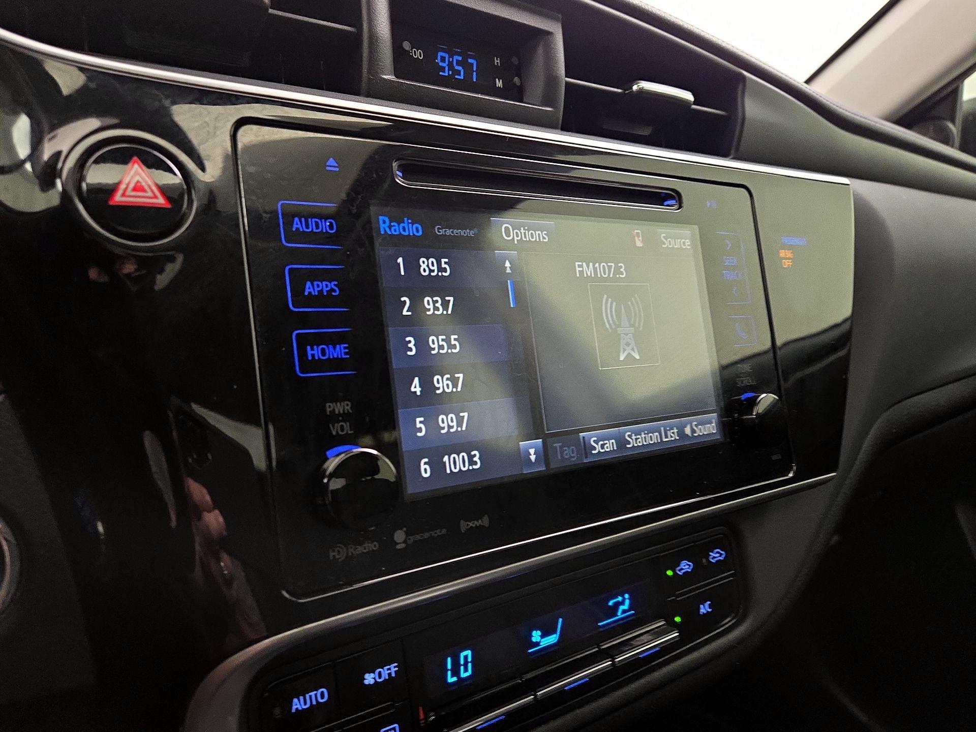 Thumbnail: 2018 Toyota Corolla - 15