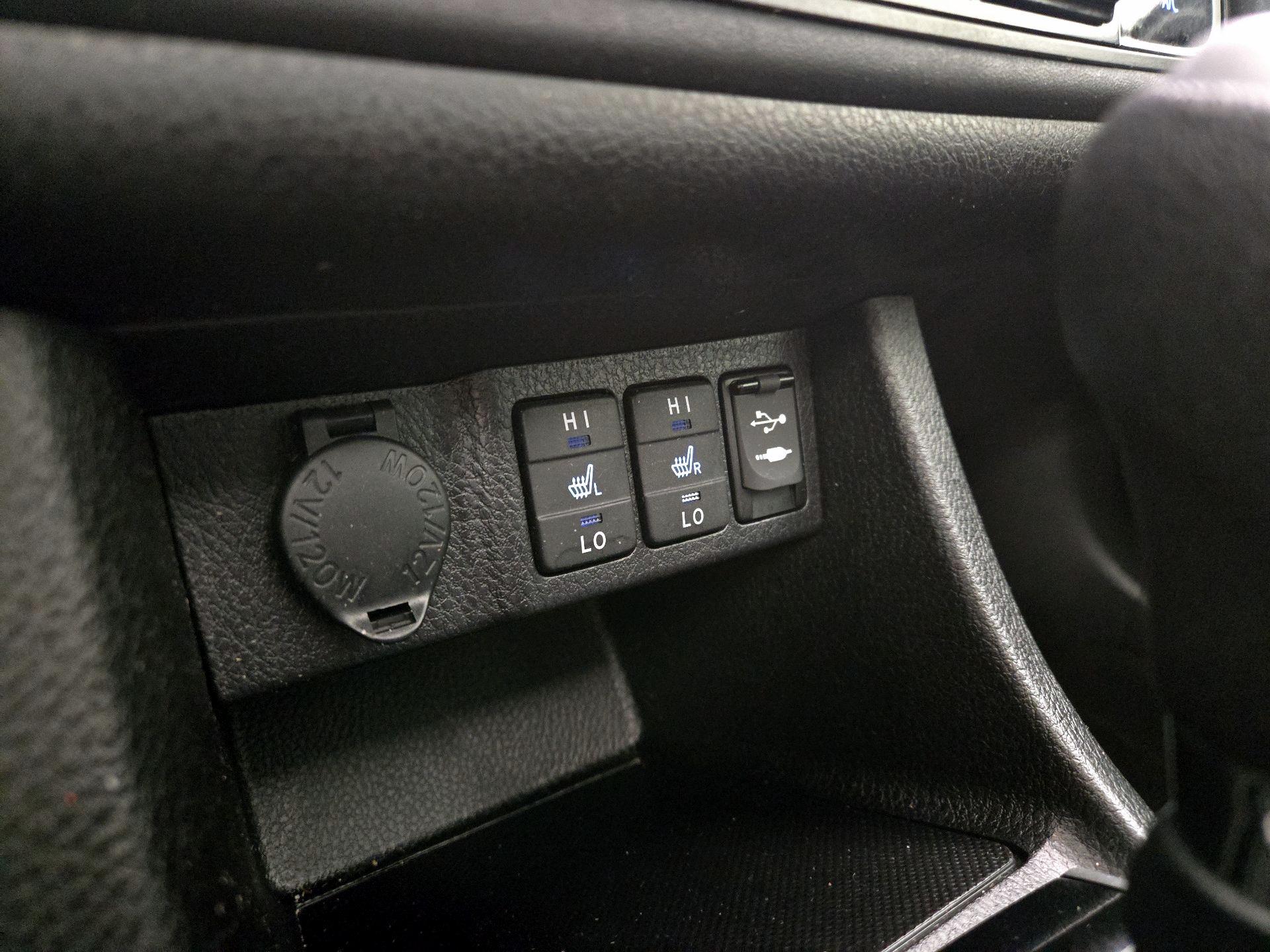 Thumbnail: 2018 Toyota Corolla - 18