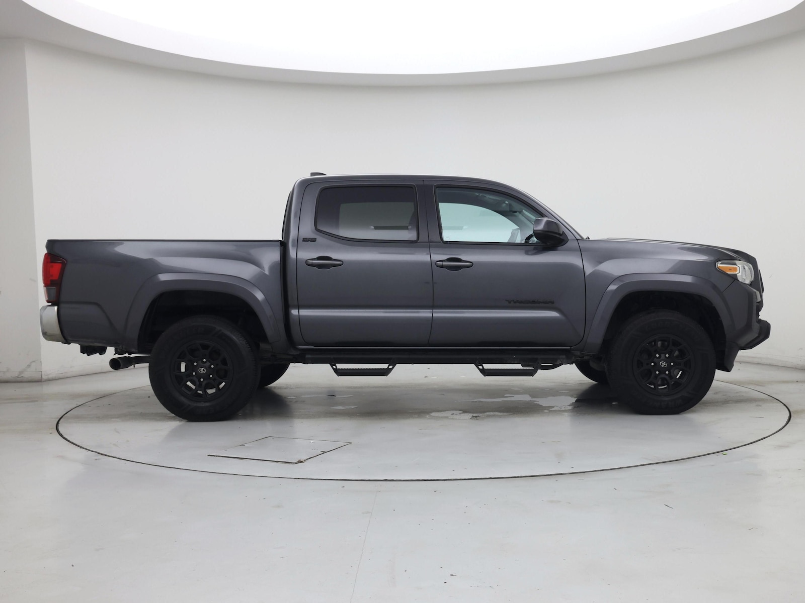 2021 Toyota Tacoma SR5 - Photo 8