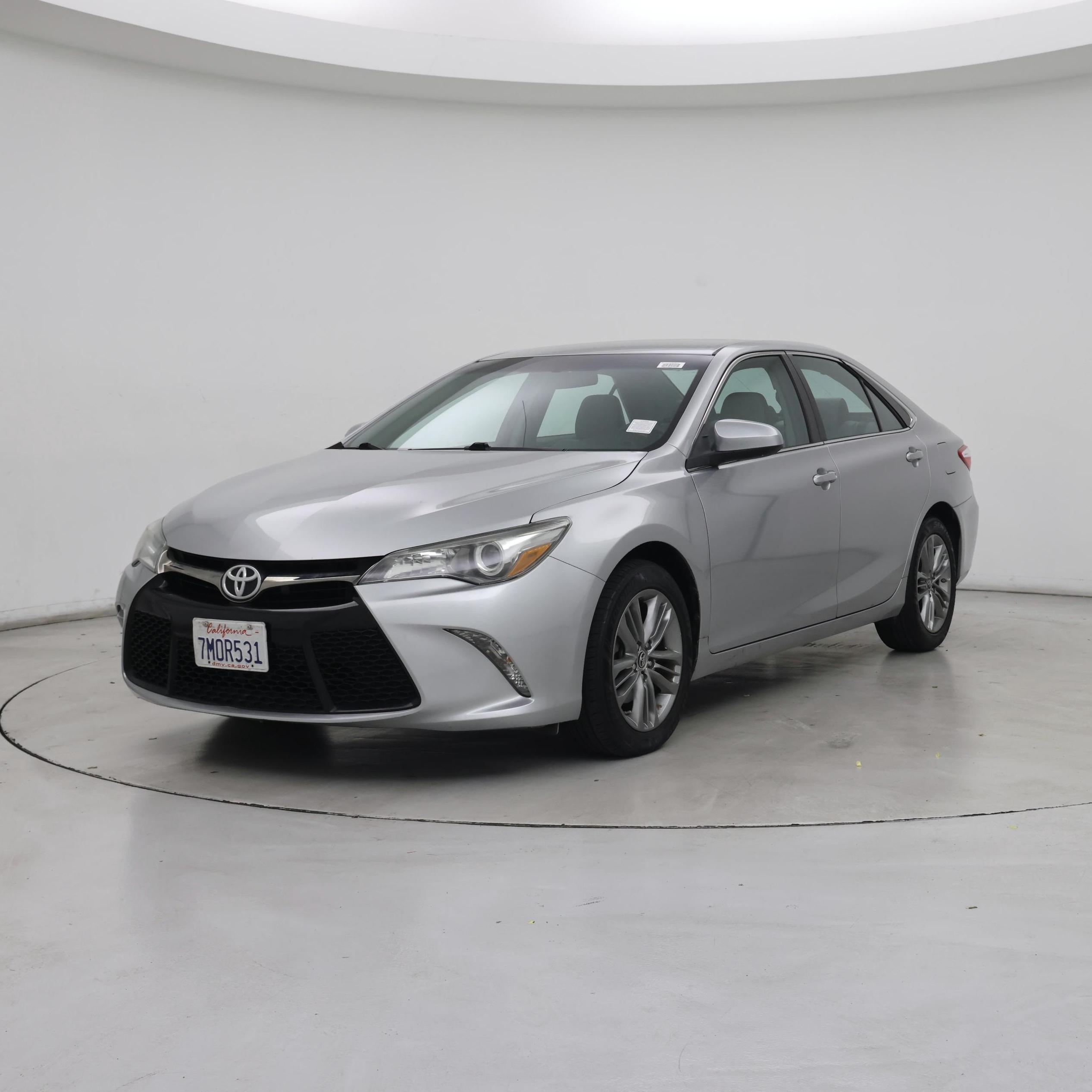 Thumbnail: 2016 Toyota Camry - 4