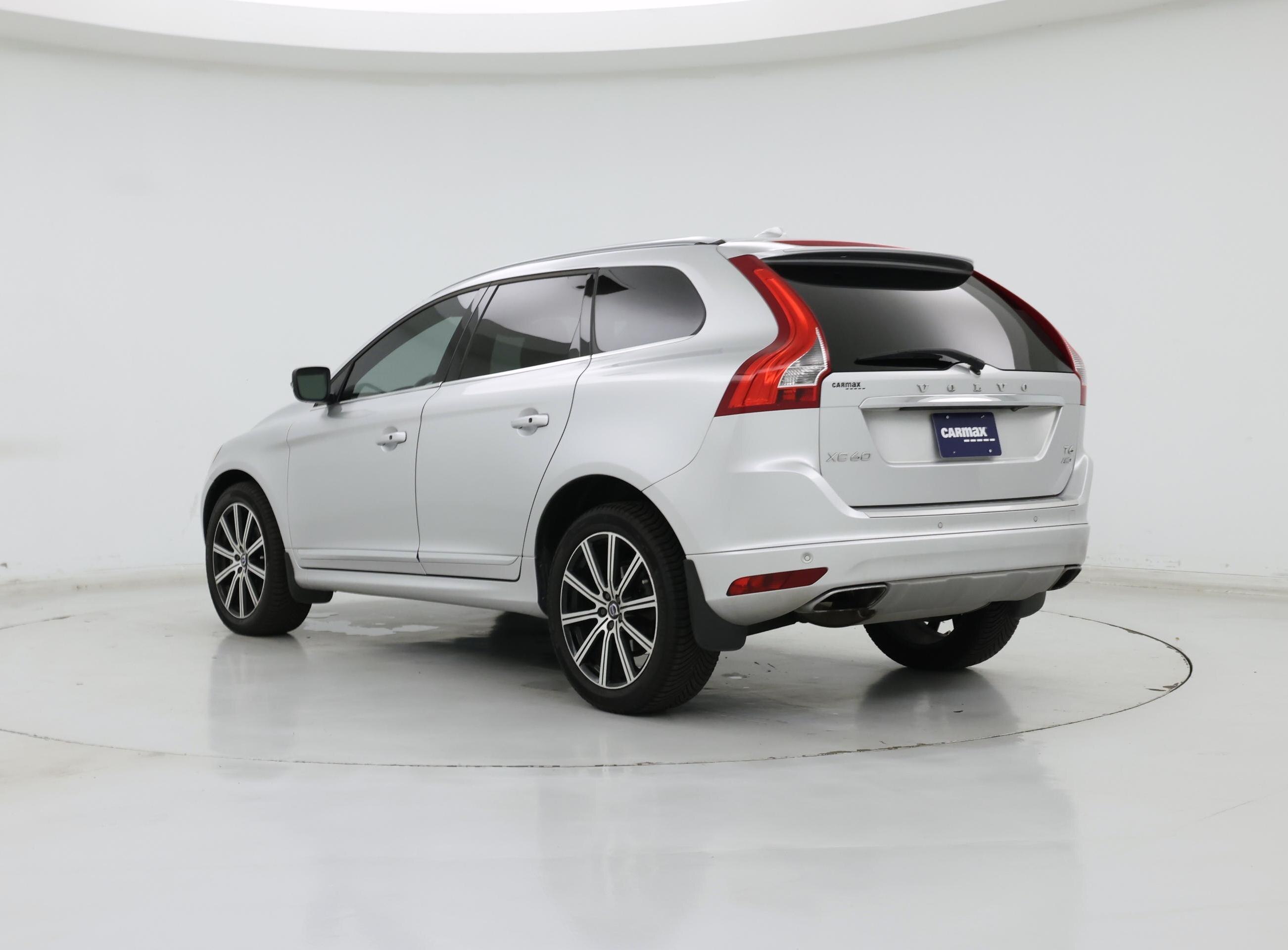 Thumbnail: 2017 Volvo XC60 - 2