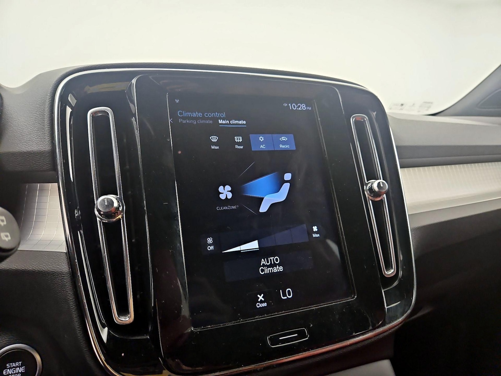2019 Volvo XC40 Momentum - Photo 17
