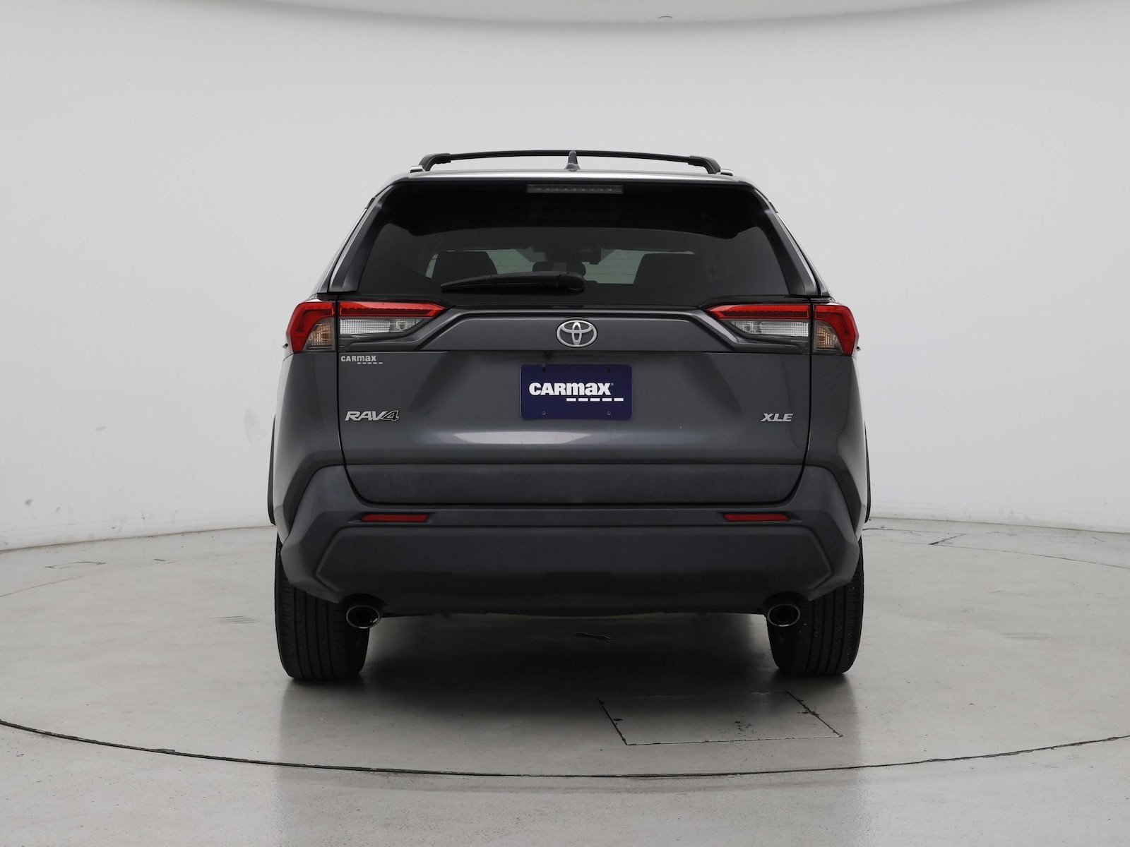 2020 Toyota RAV4 XLE Premium - Photo 7