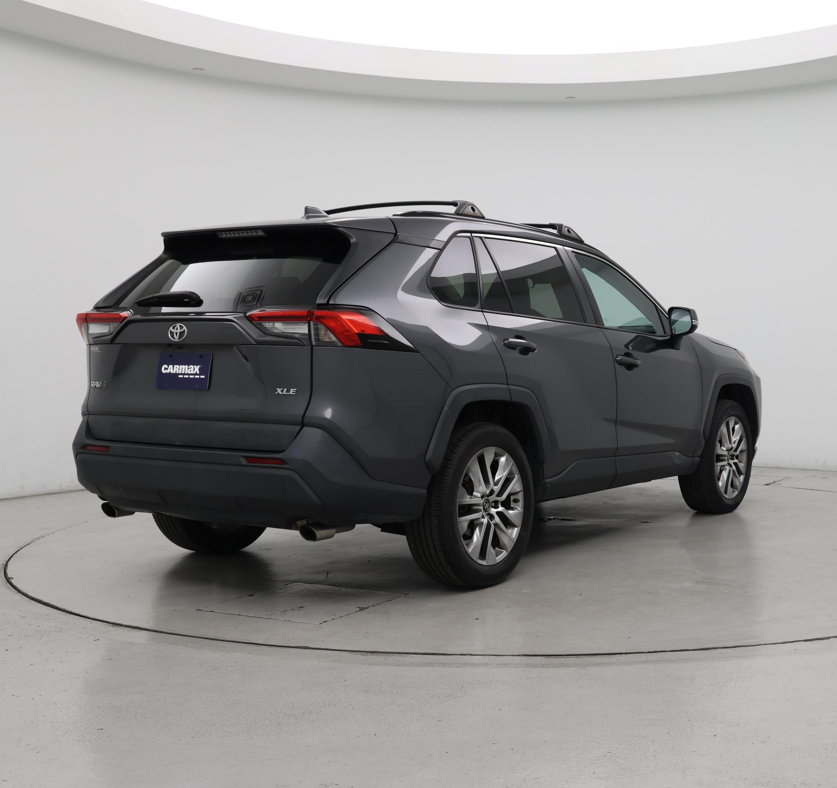 Thumbnail: 2020 Toyota RAV4 - 8