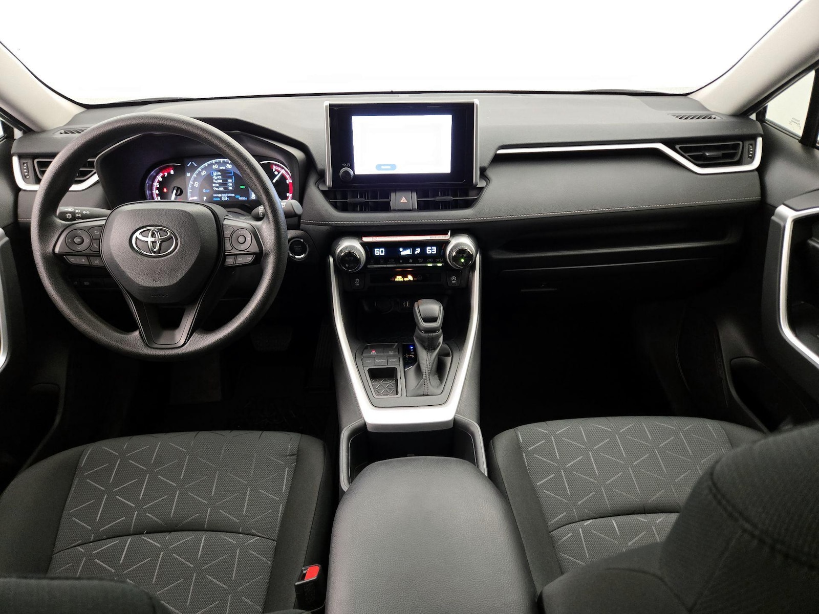 2025 Toyota RAV4 XLE - Photo 10