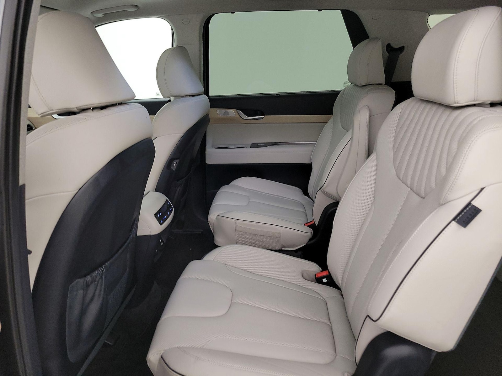 2024 Hyundai Palisade Limited - Photo 22
