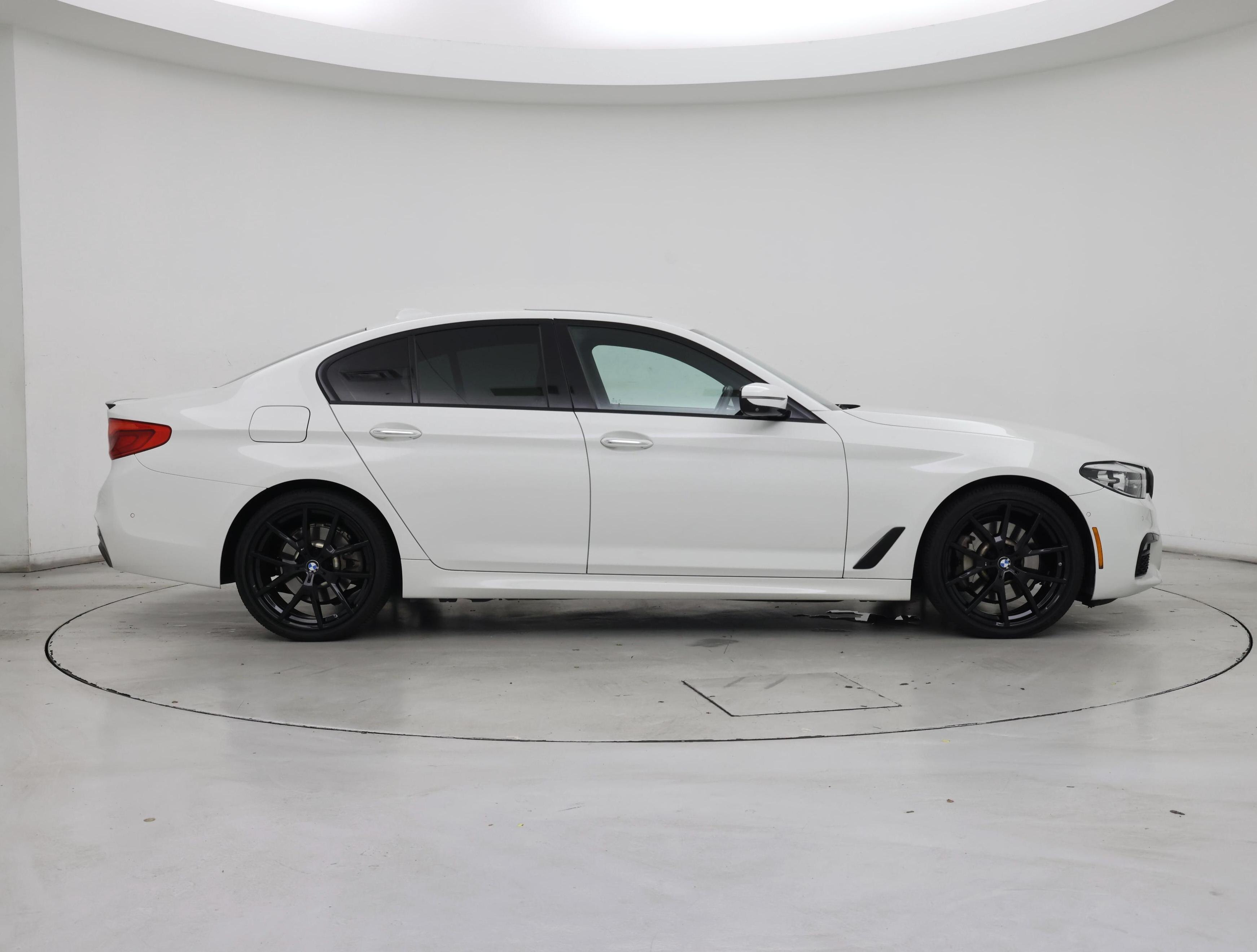 Thumbnail: 2018 BMW 5 Series - 7