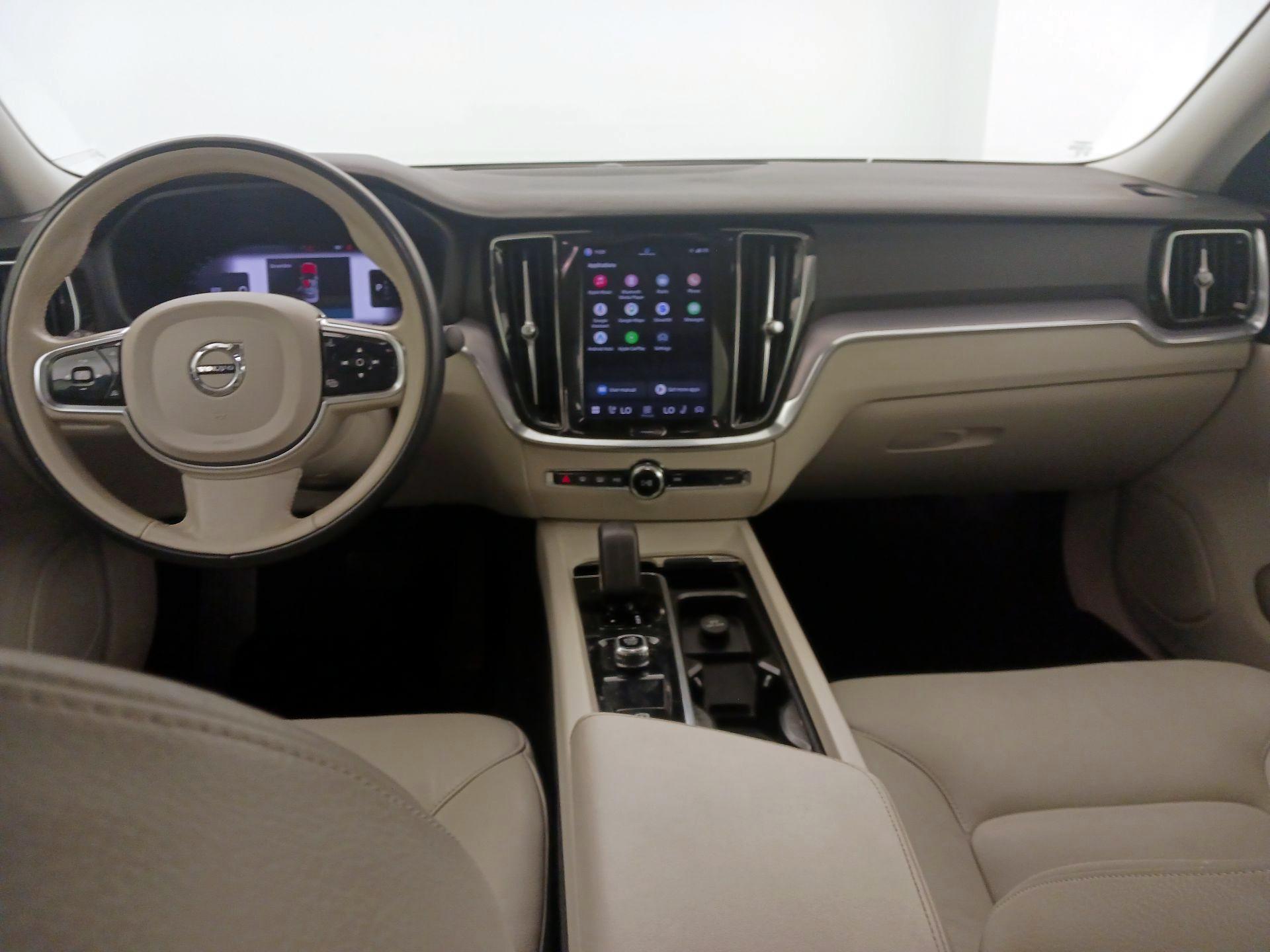 Thumbnail: 2024 Volvo S60 - 9