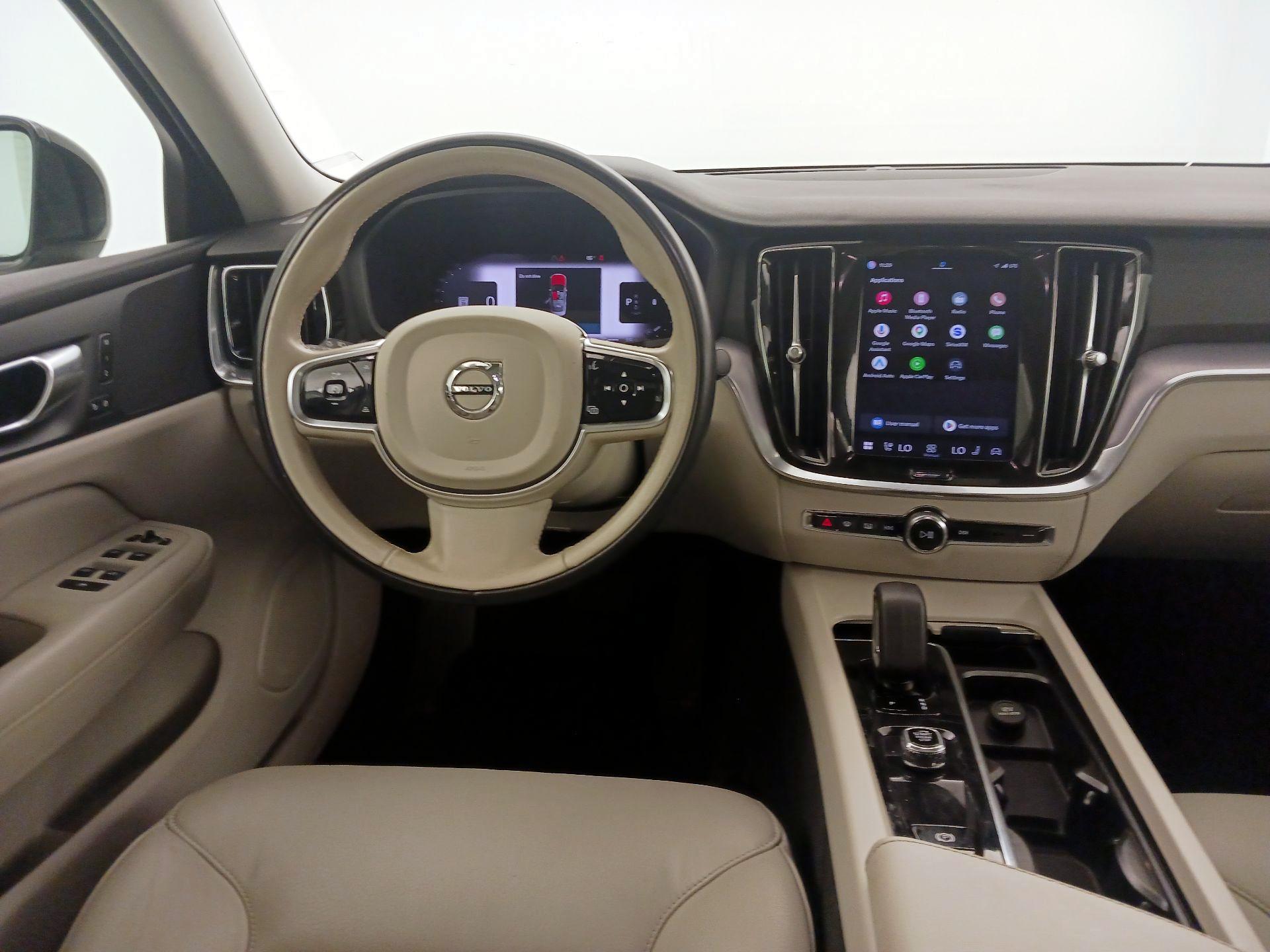 Thumbnail: 2024 Volvo S60 - 10