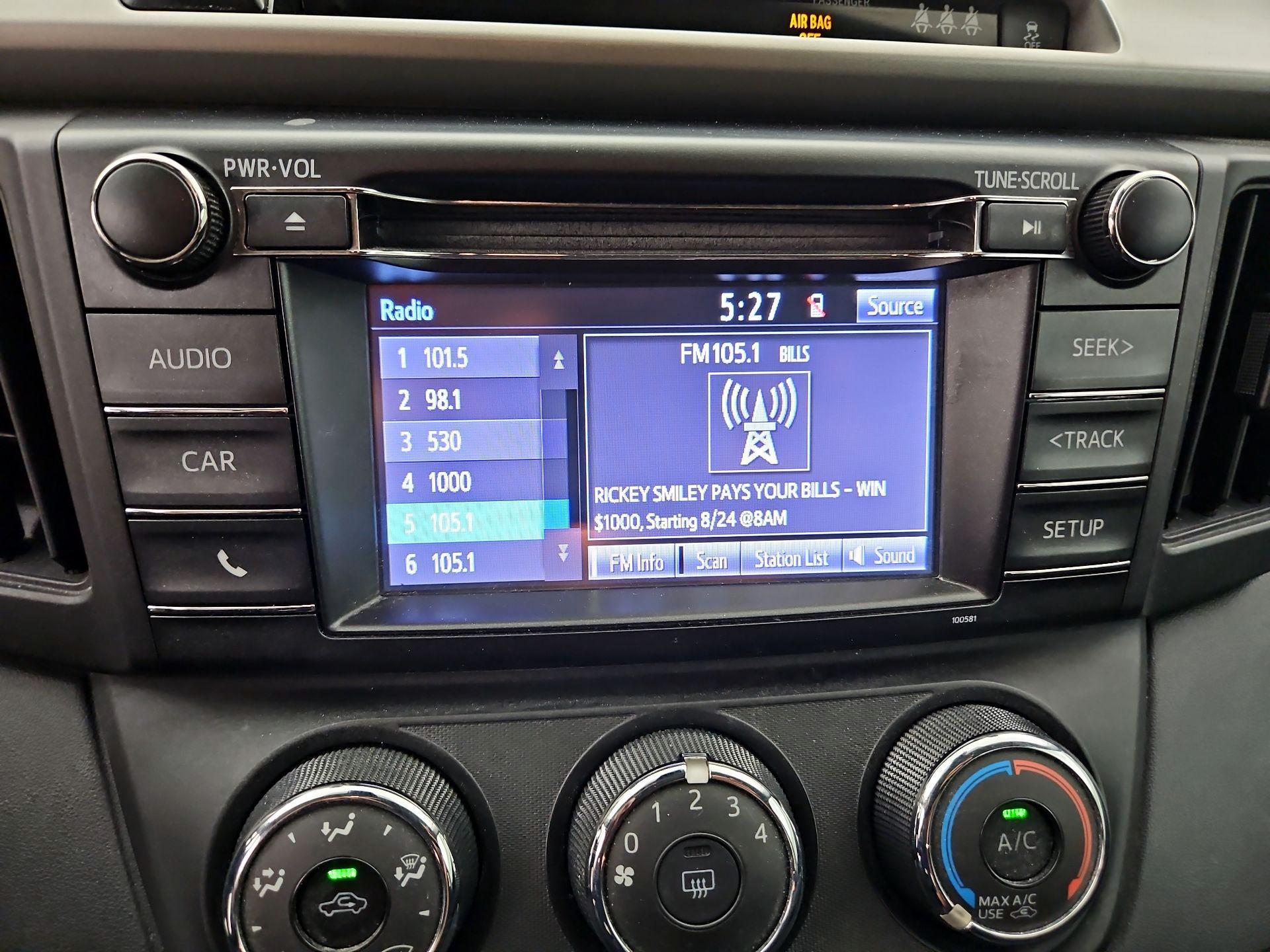 Thumbnail: 2018 Toyota RAV4 - 15