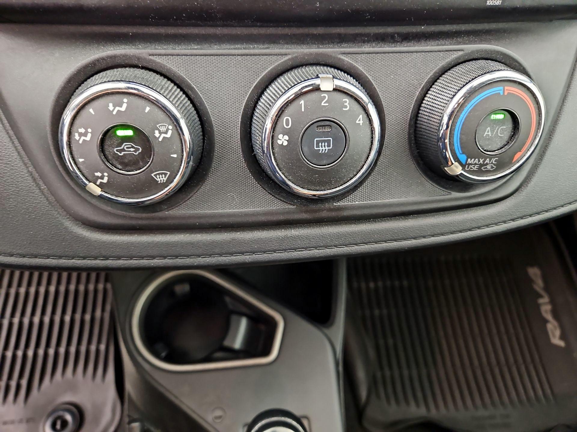 Thumbnail: 2018 Toyota RAV4 - 16