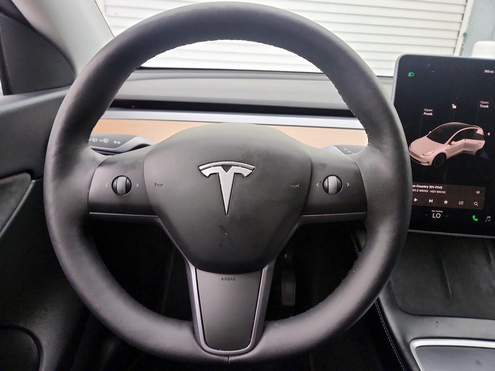 2021 Tesla Model Y Long Range - Photo 11