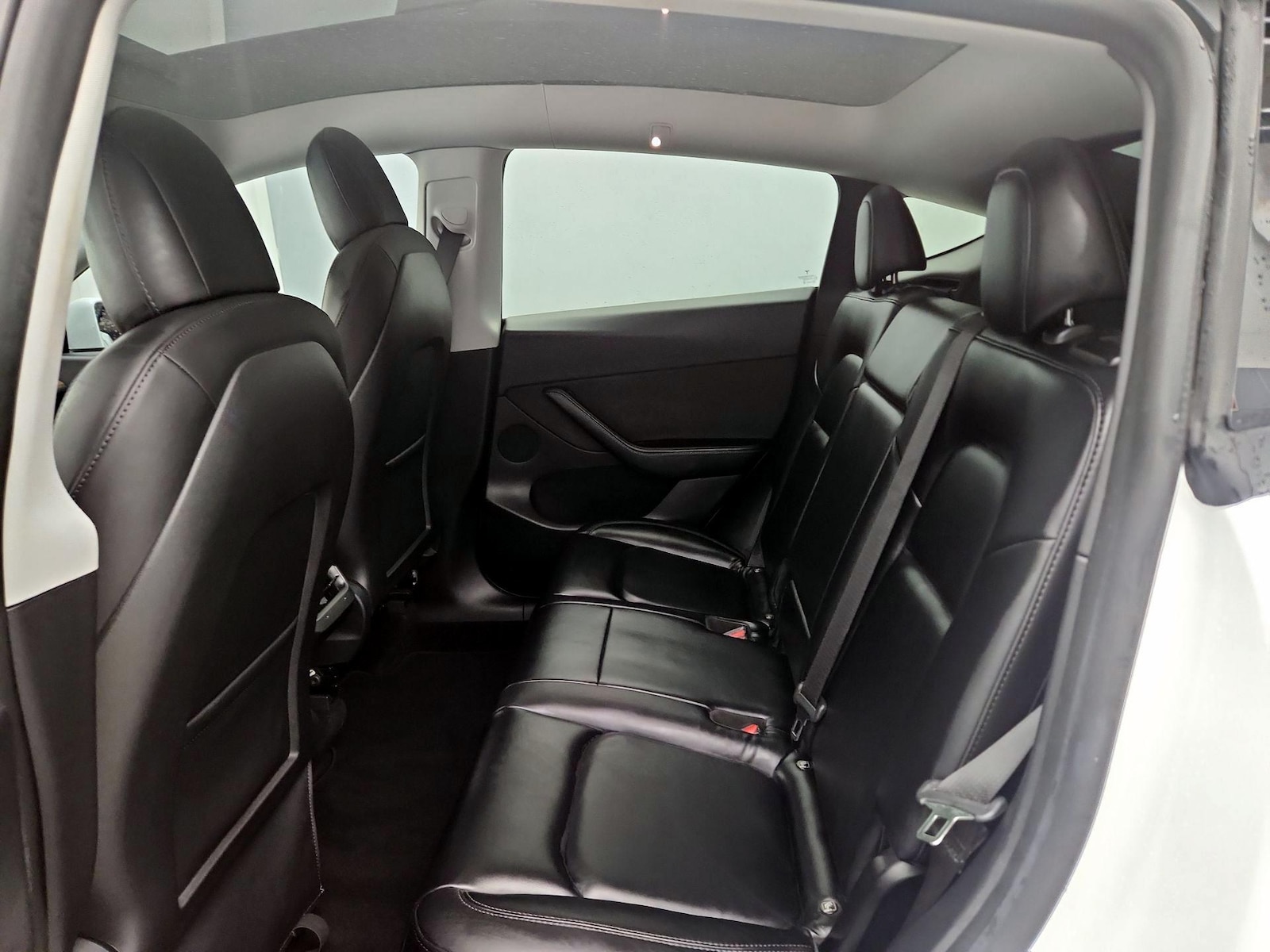 2021 Tesla Model Y Long Range - Photo 19