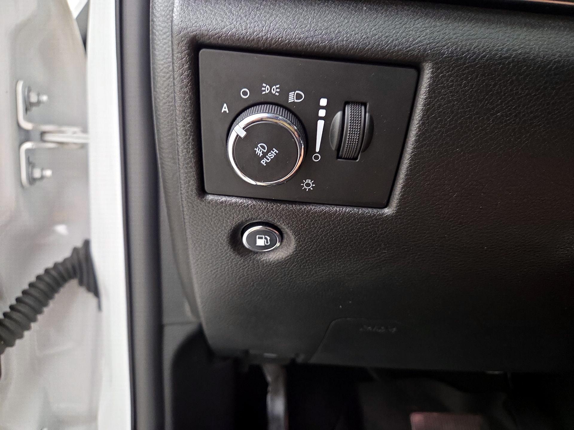 Thumbnail: 2019 Jeep Grand Cherokee - 13