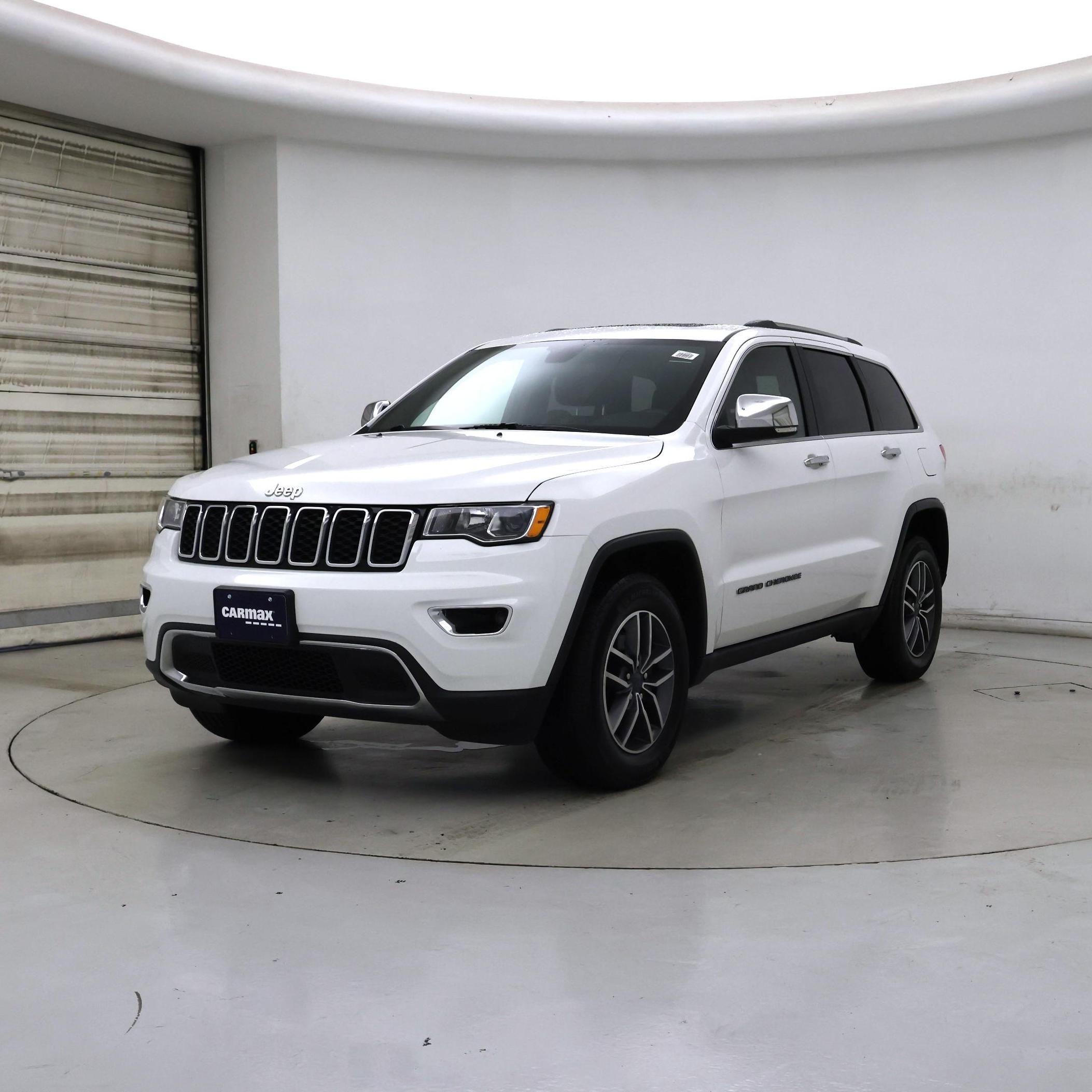 Thumbnail: 2019 Jeep Grand Cherokee - 4