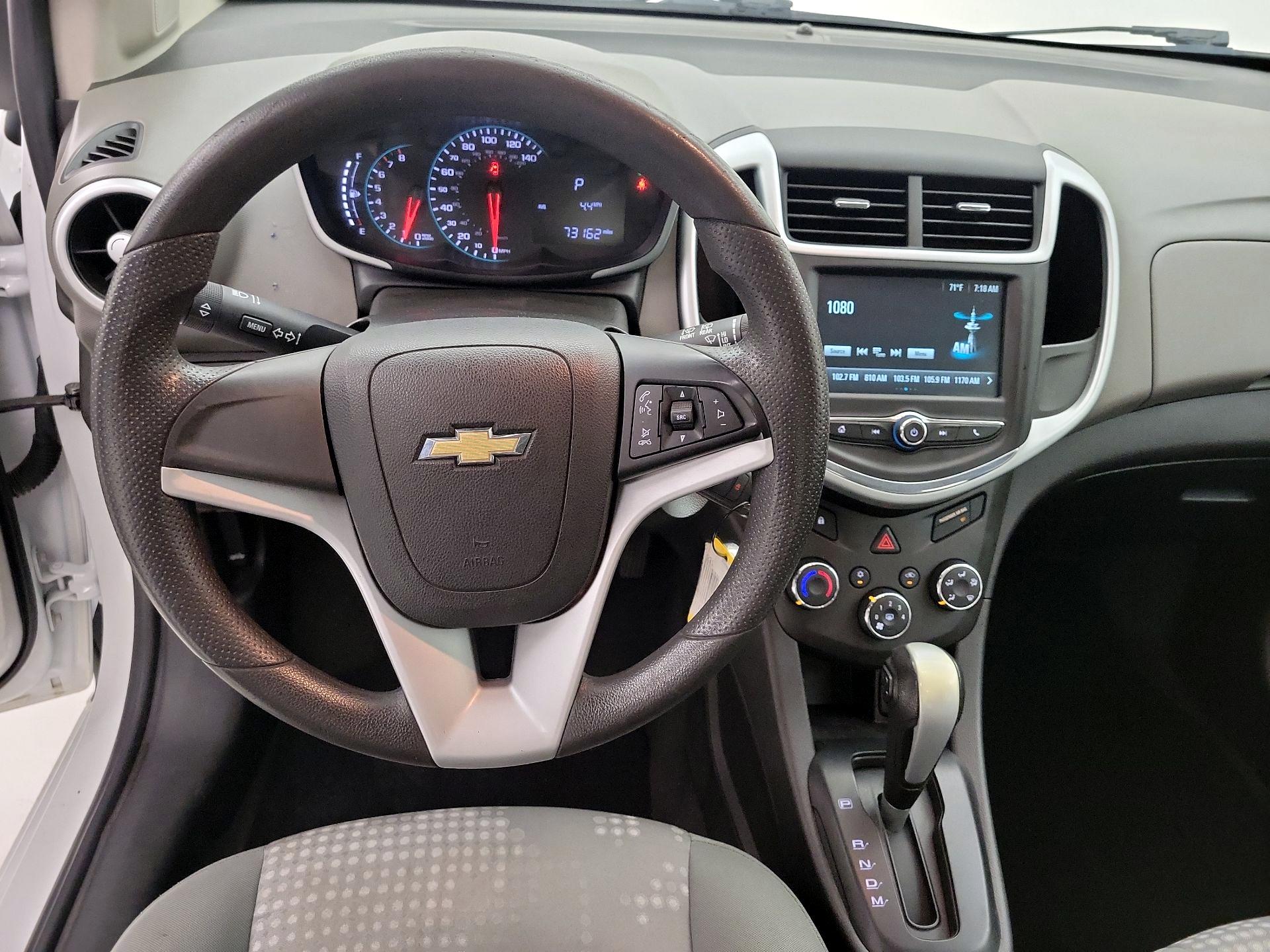 Thumbnail: 2017 Chevrolet Sonic - 9