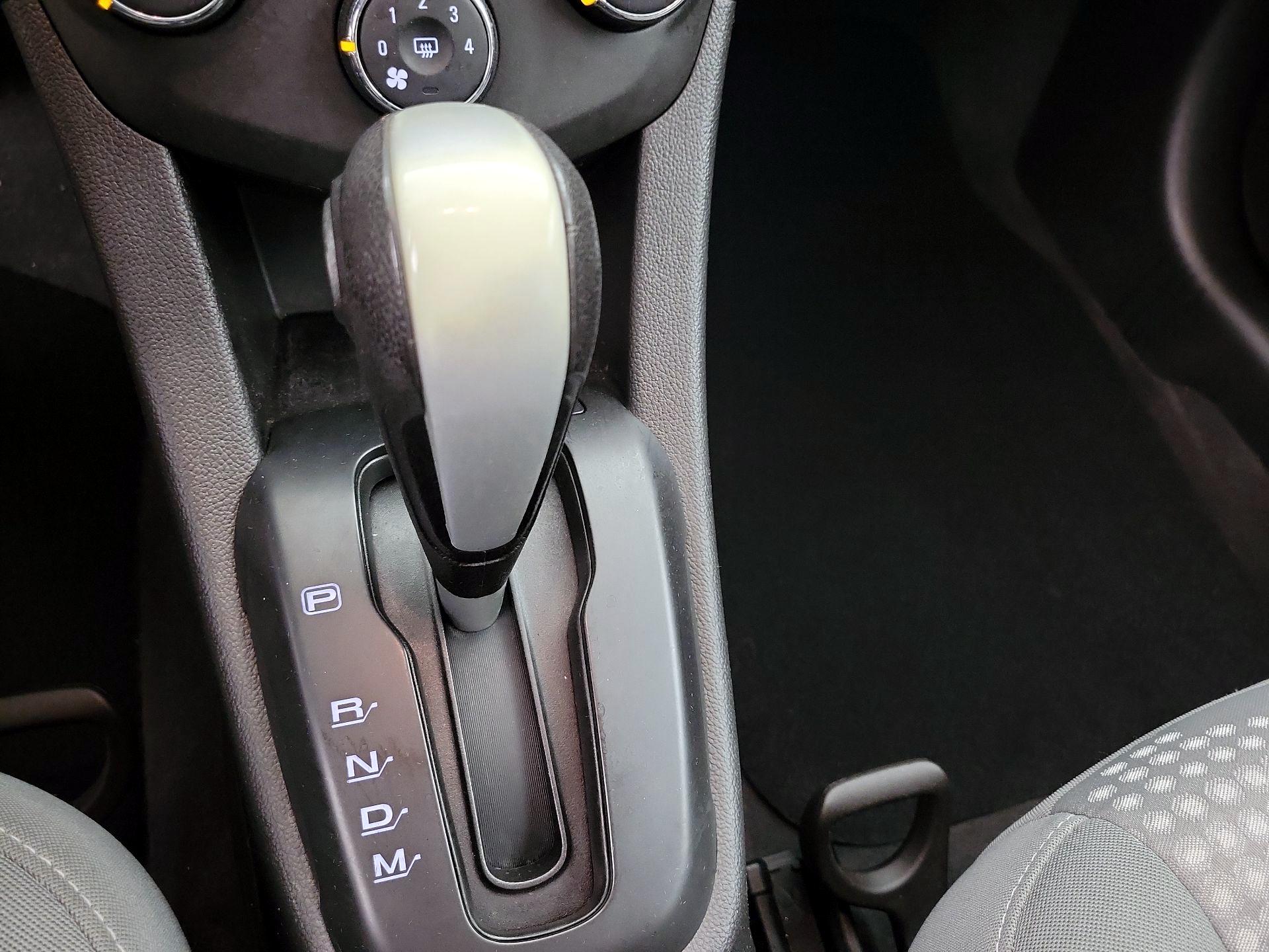Thumbnail: 2017 Chevrolet Sonic - 17