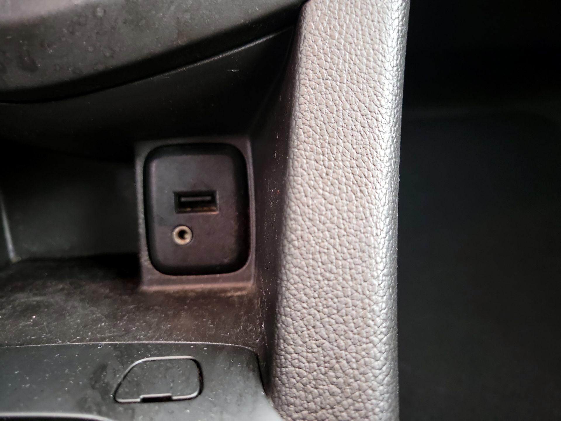 Thumbnail: 2017 Chevrolet Sonic - 18