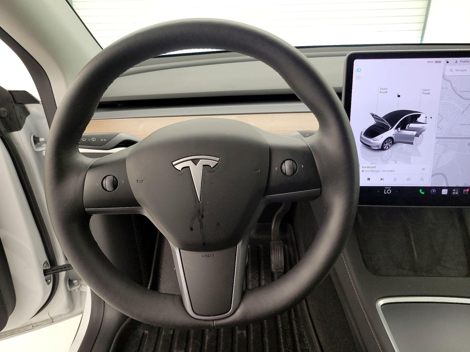 2023 Tesla Model Y Long Range - Photo 11