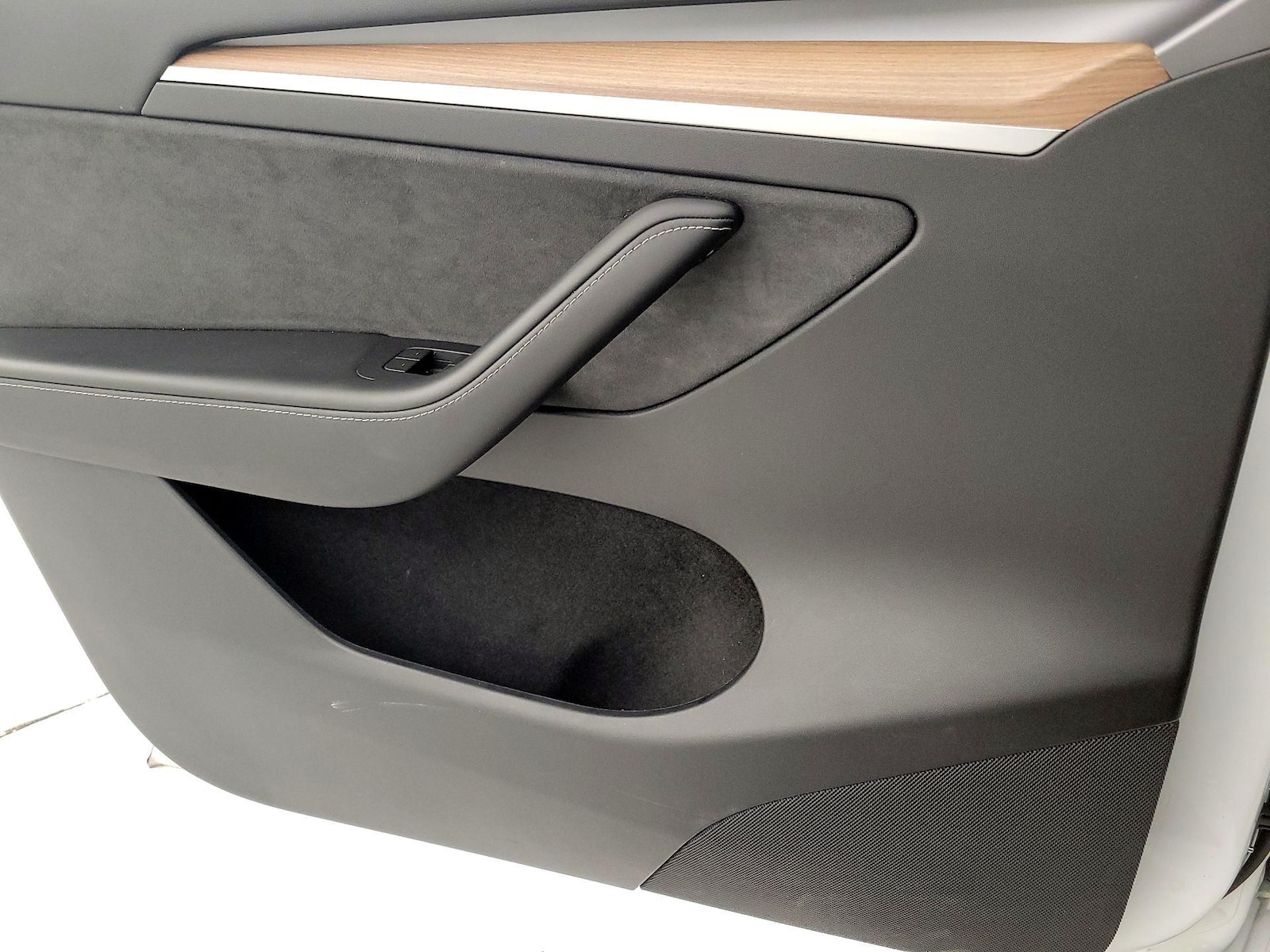 2023 Tesla Model Y Long Range - Photo 13