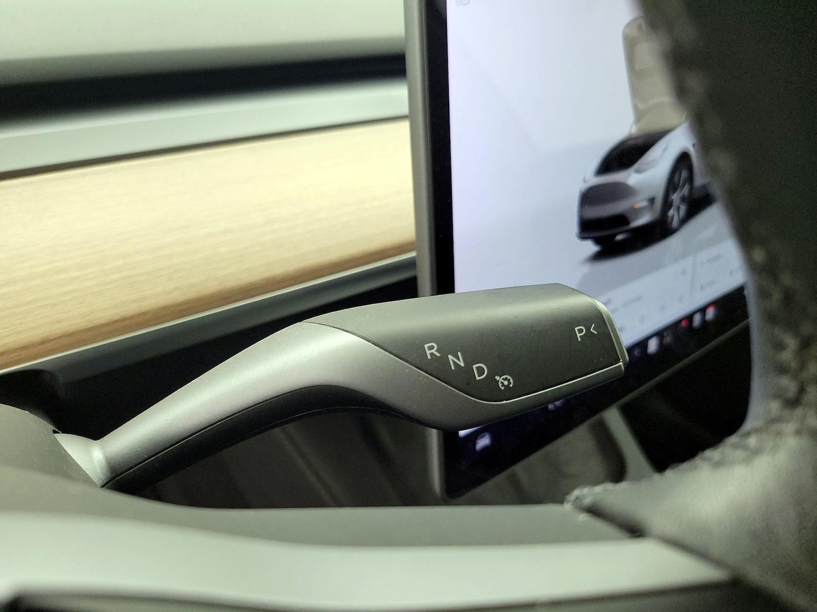2023 Tesla Model Y Long Range - Photo 18