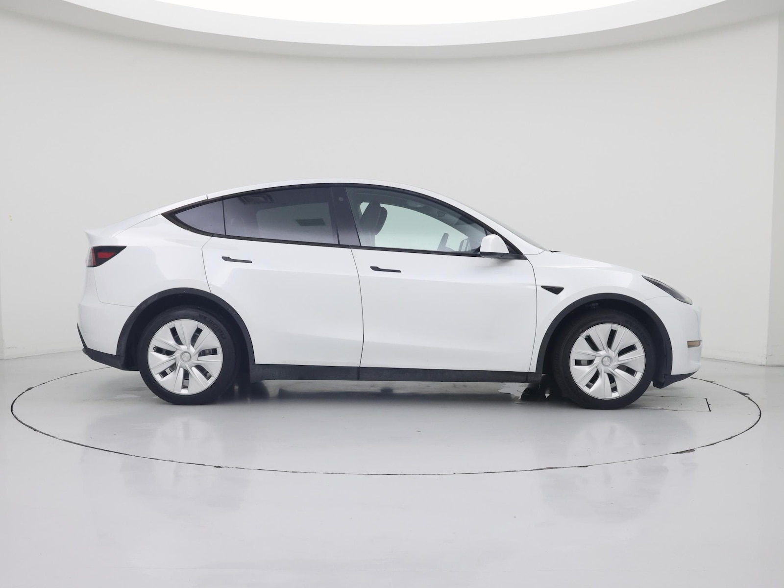 2023 Tesla Model Y Long Range - Photo 8